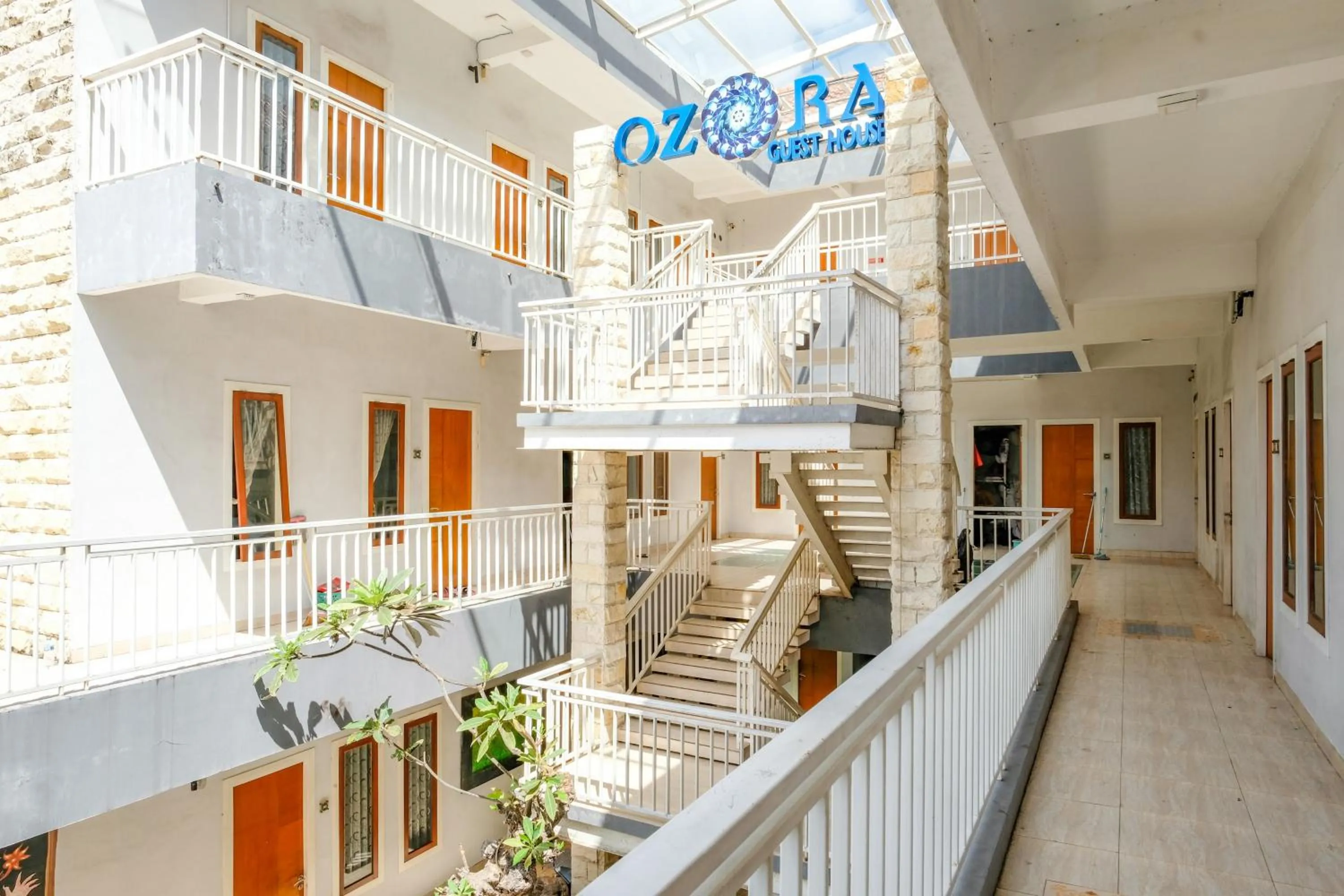 Property building in RedDoorz Plus @ Mahendradatta Denpasar