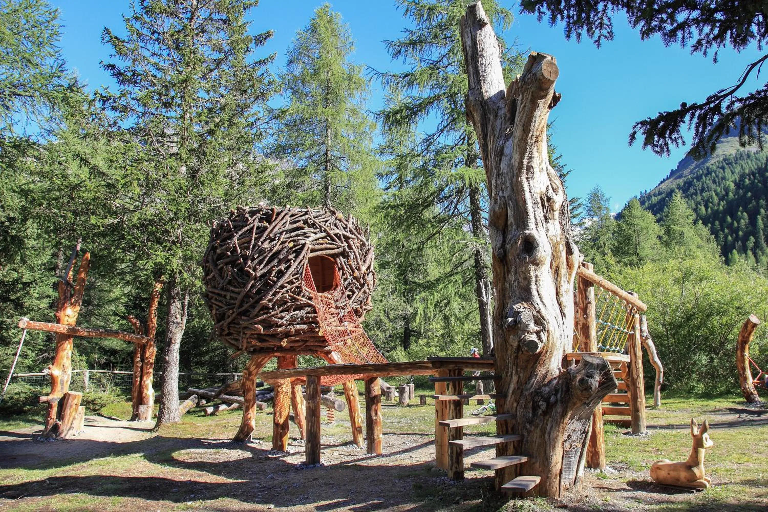 Children play ground in Garni des Alpes