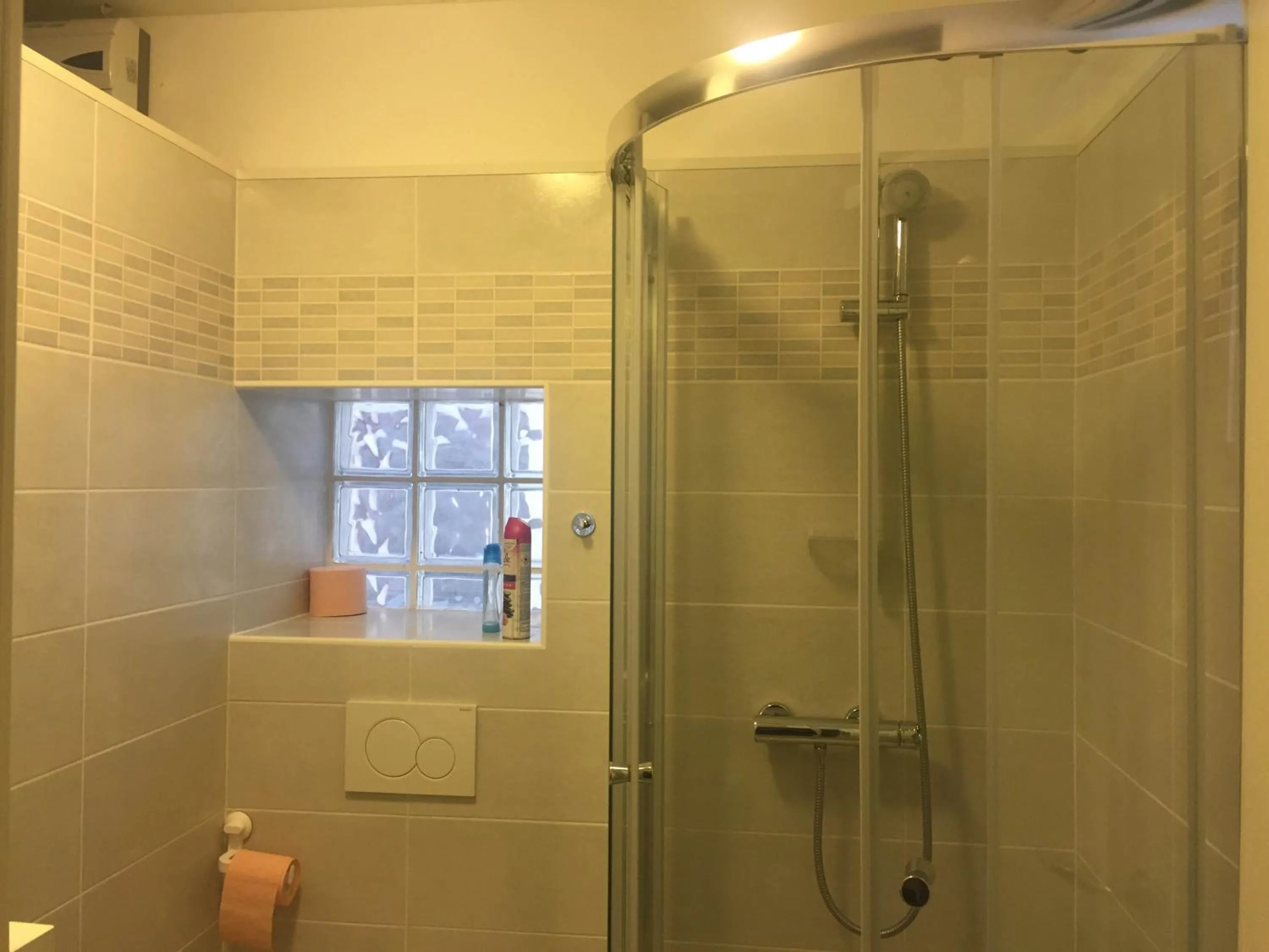 Shower in Hostel Piran