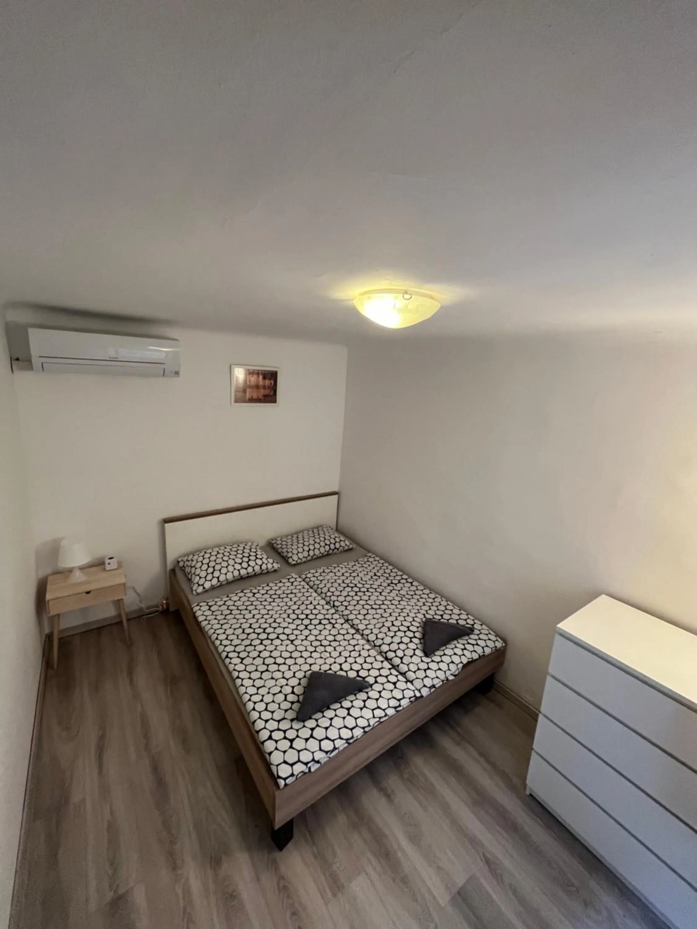 Photo of the whole room, Bed in Hostel Piran