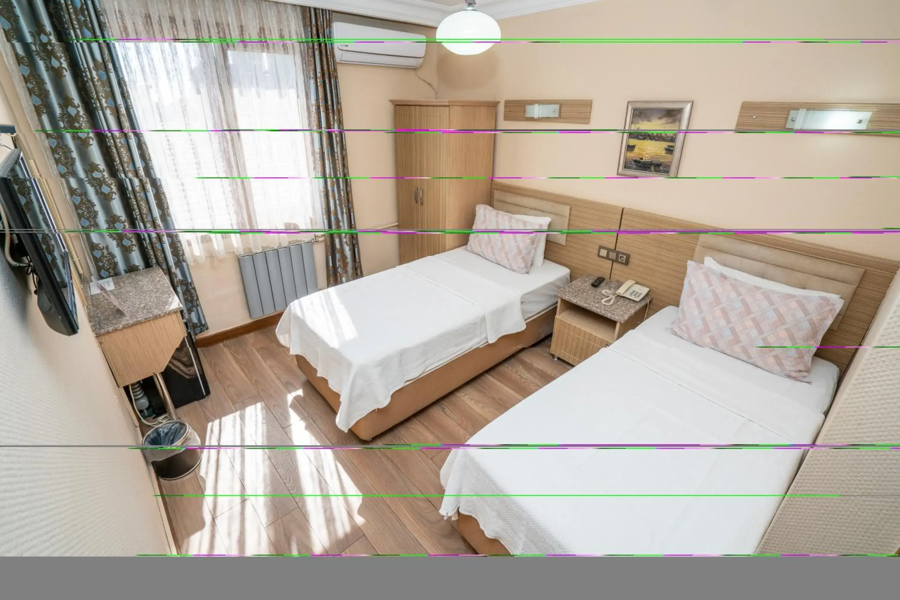 Standard Twin Room in Grand Reis Hotel Standard Twin Room in Grand Reis Hotel