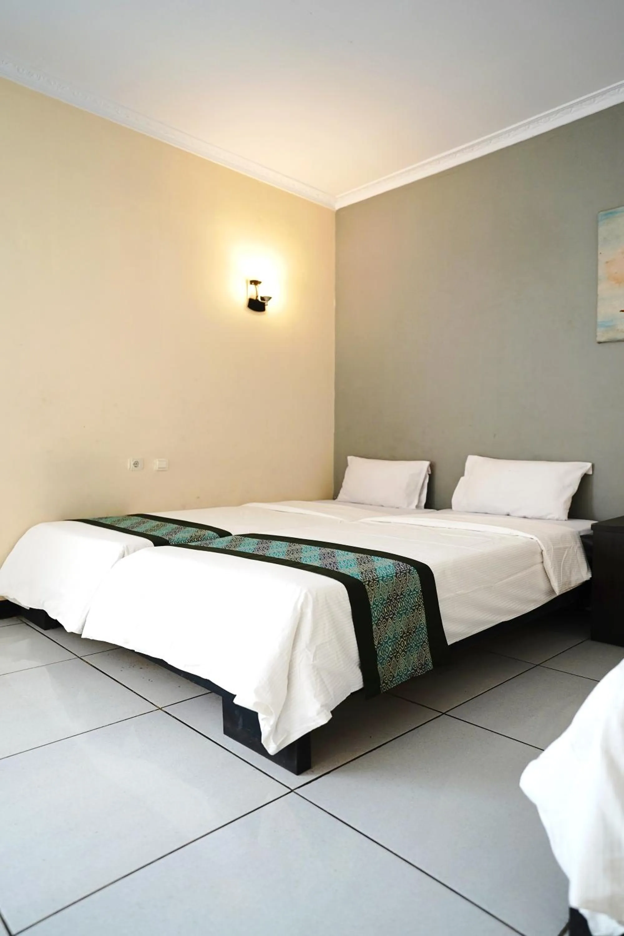 Bed in Saung Balibu Hotel