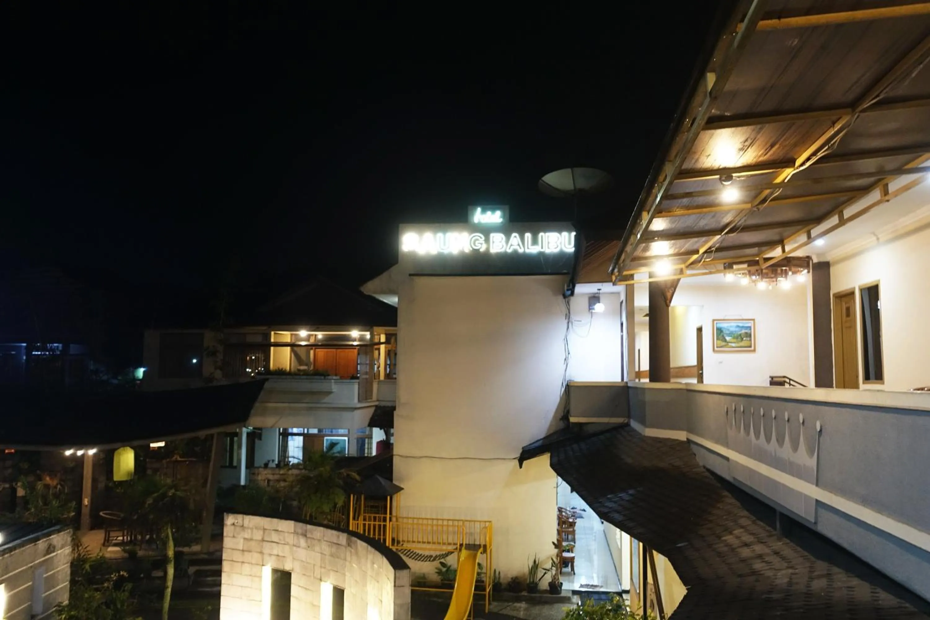 Property building in Saung Balibu Hotel