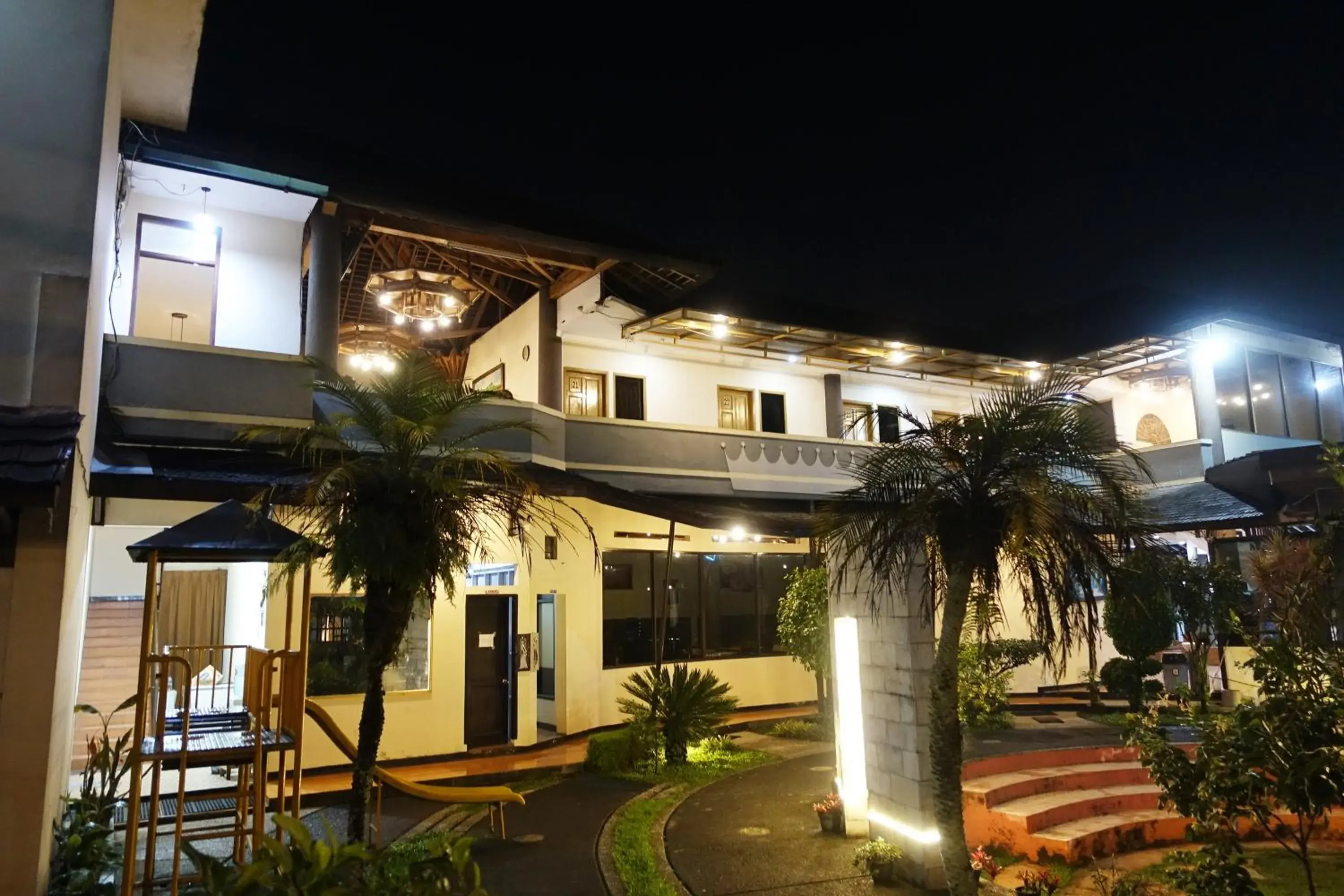 Property building in Saung Balibu Hotel Property building in Saung Balibu Hotel