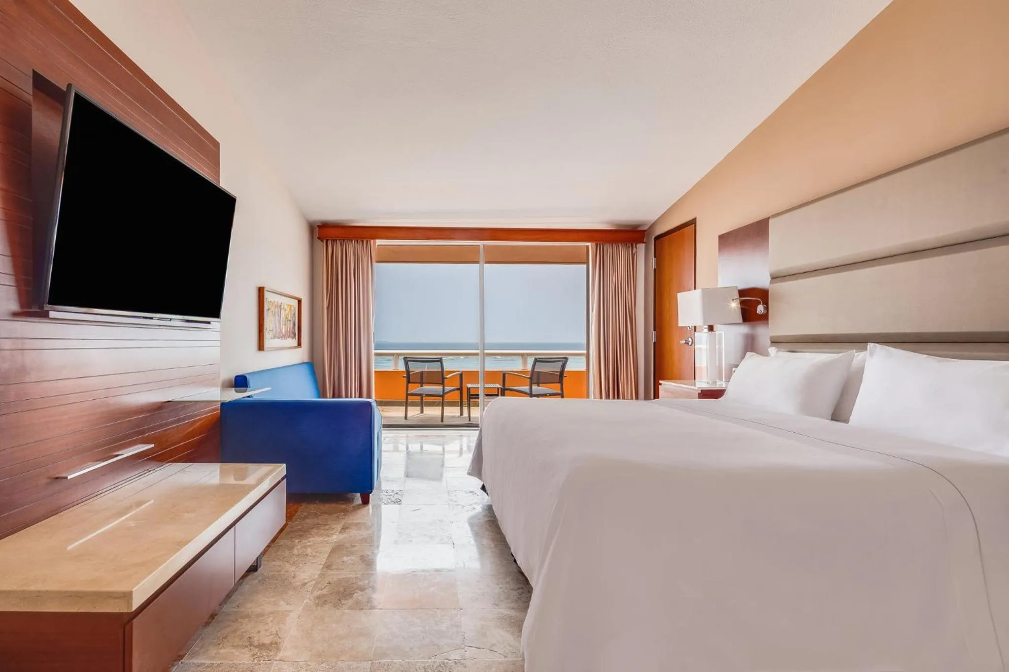 Bedroom, Bed in Grand Fiesta Americana Veracruz