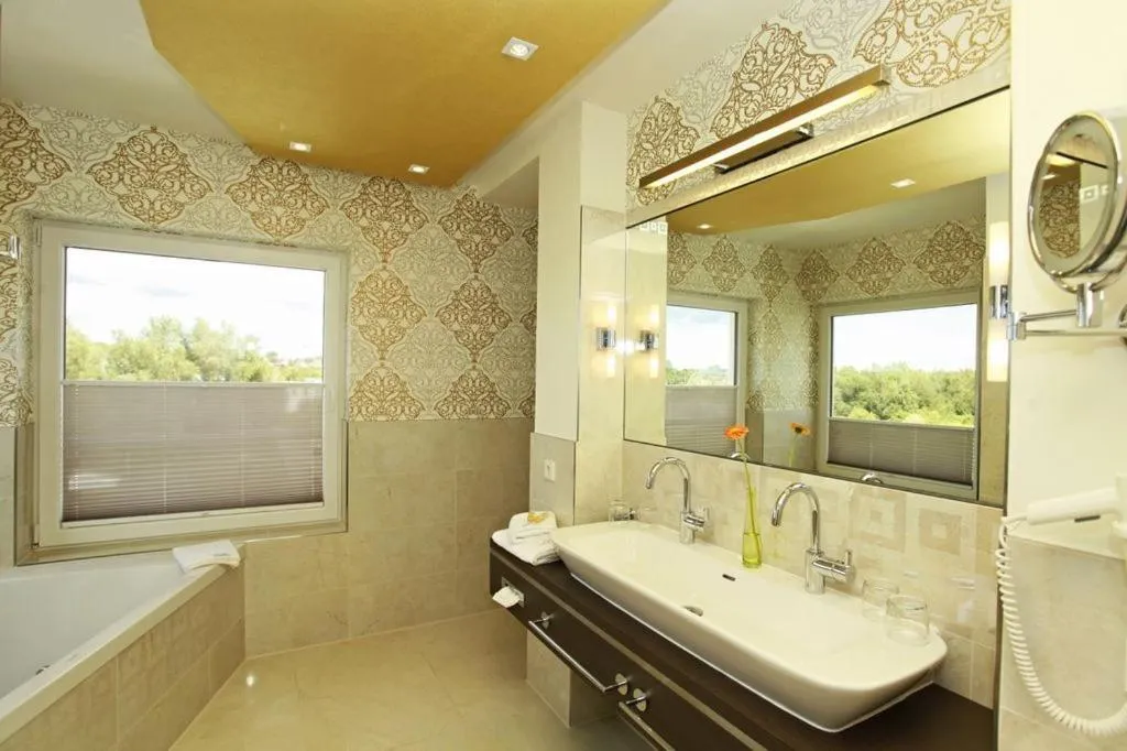 Bathroom in Hotel Warnow
