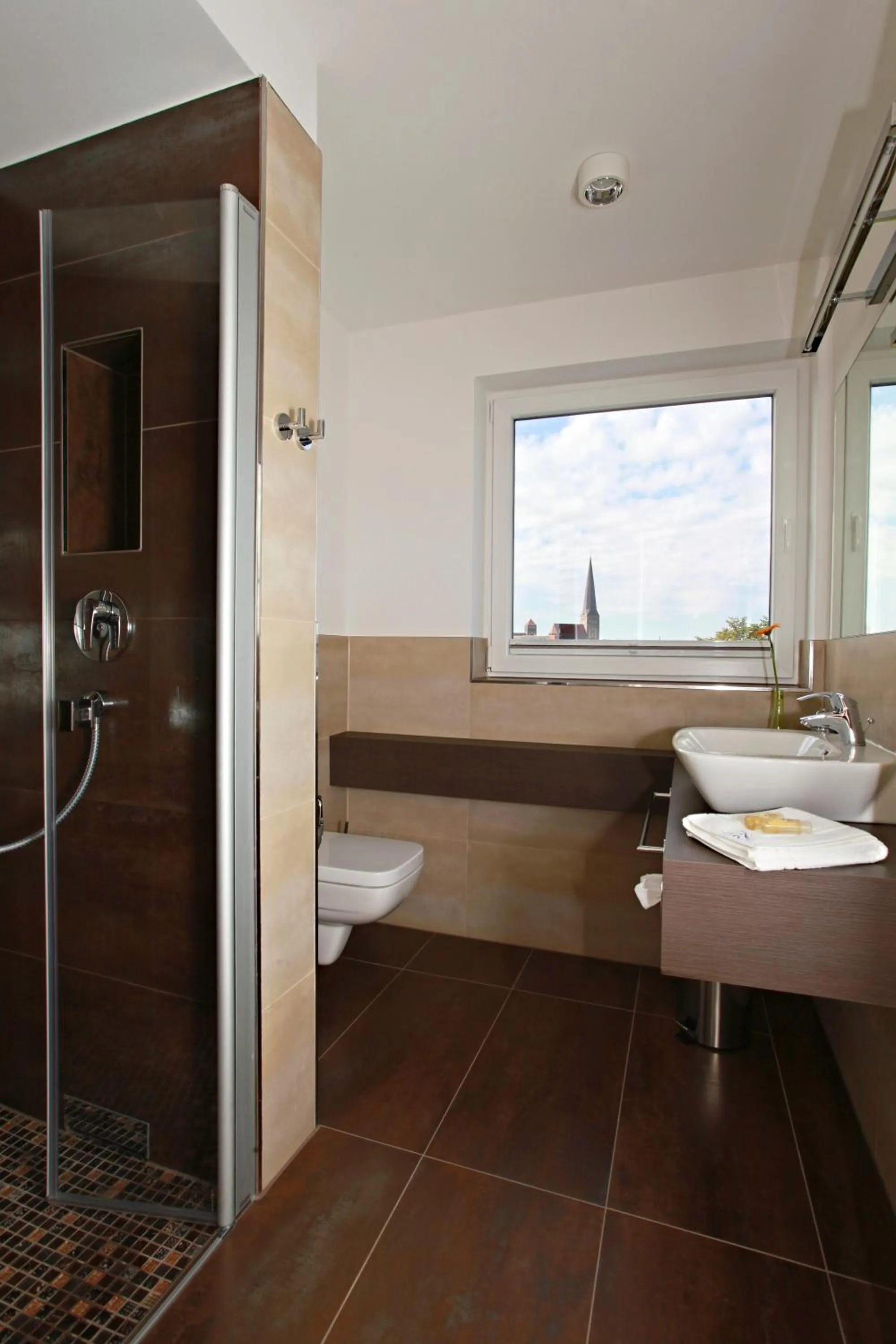 Bathroom in Hotel Warnow