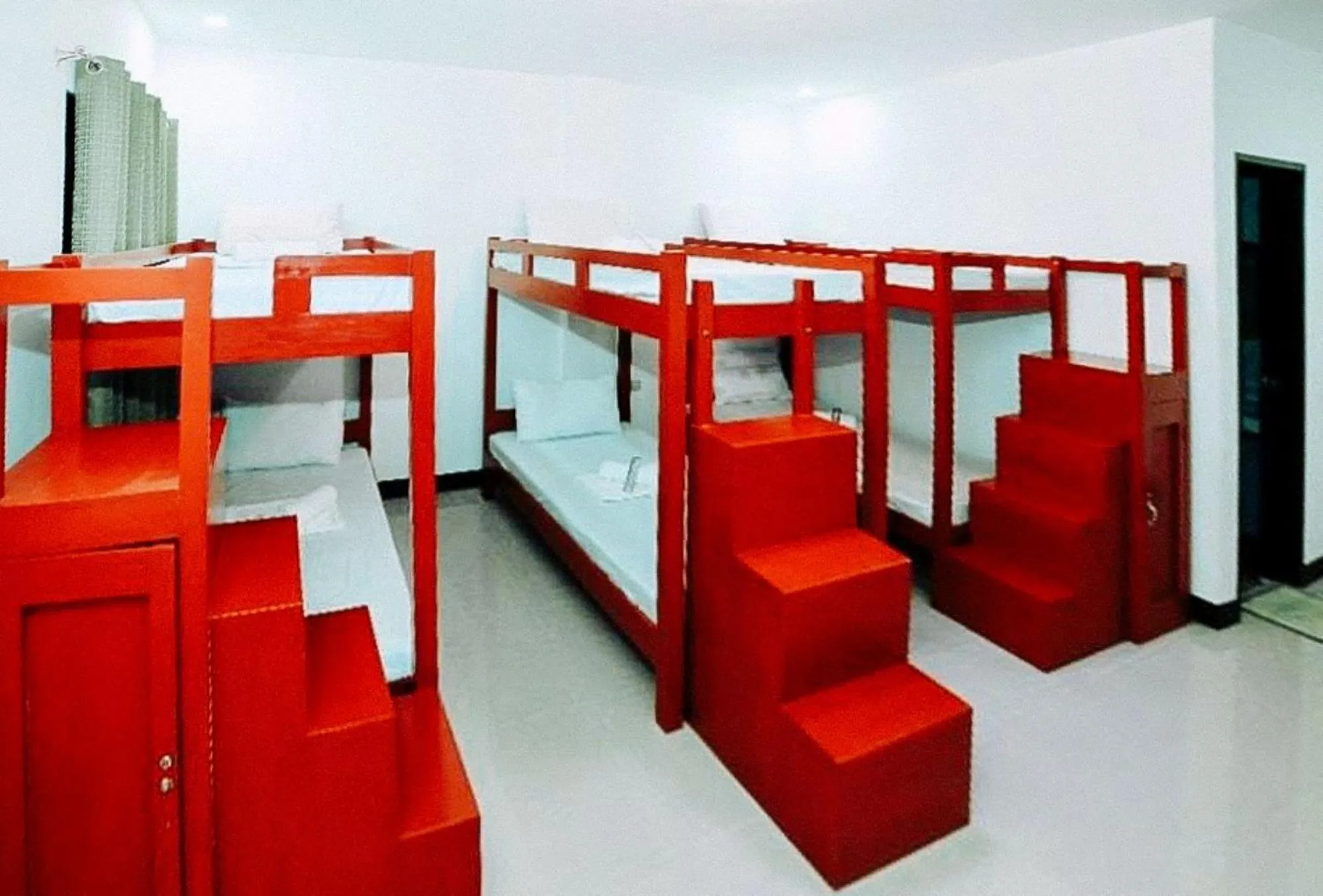 Photo of the whole room, Bed in Sunrise Garden Lake Resort