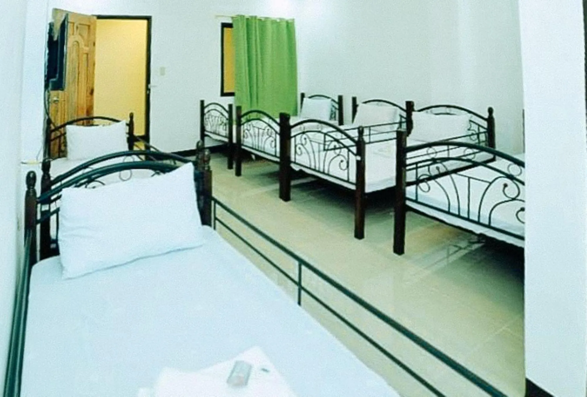 Bed in Sunrise Garden Lake Resort