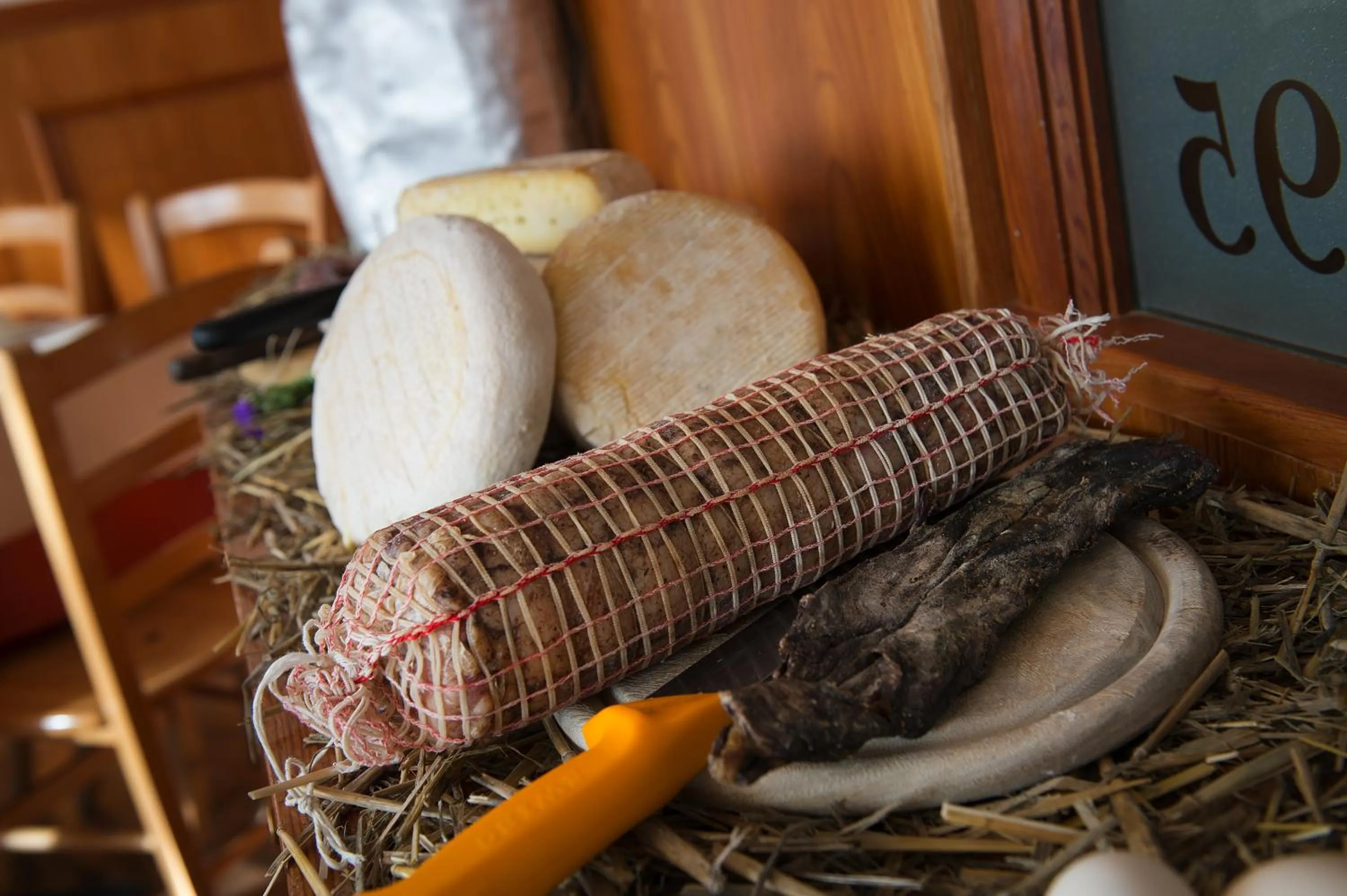 Food and drinks in Hotel Gallo Cedrone