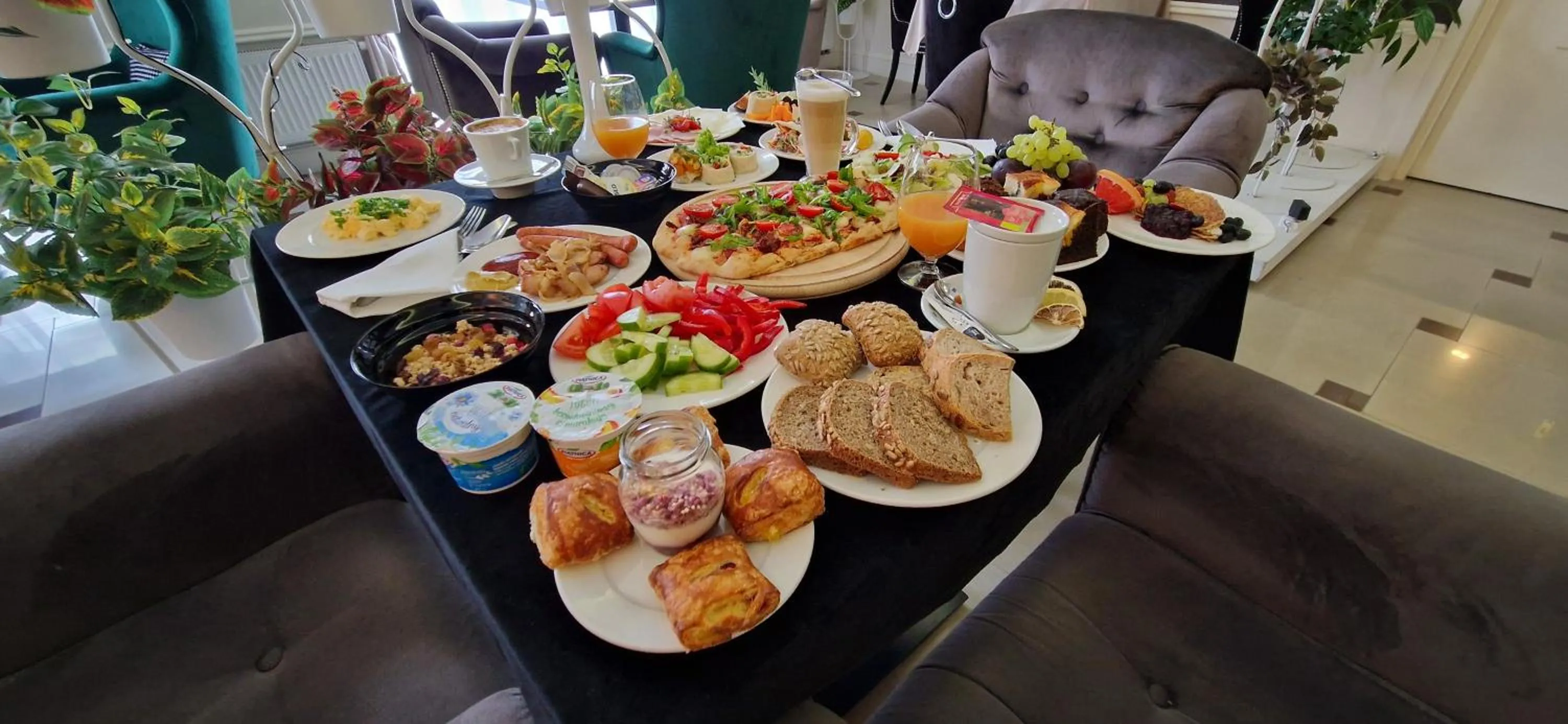 Breakfast in Hotel Luxor