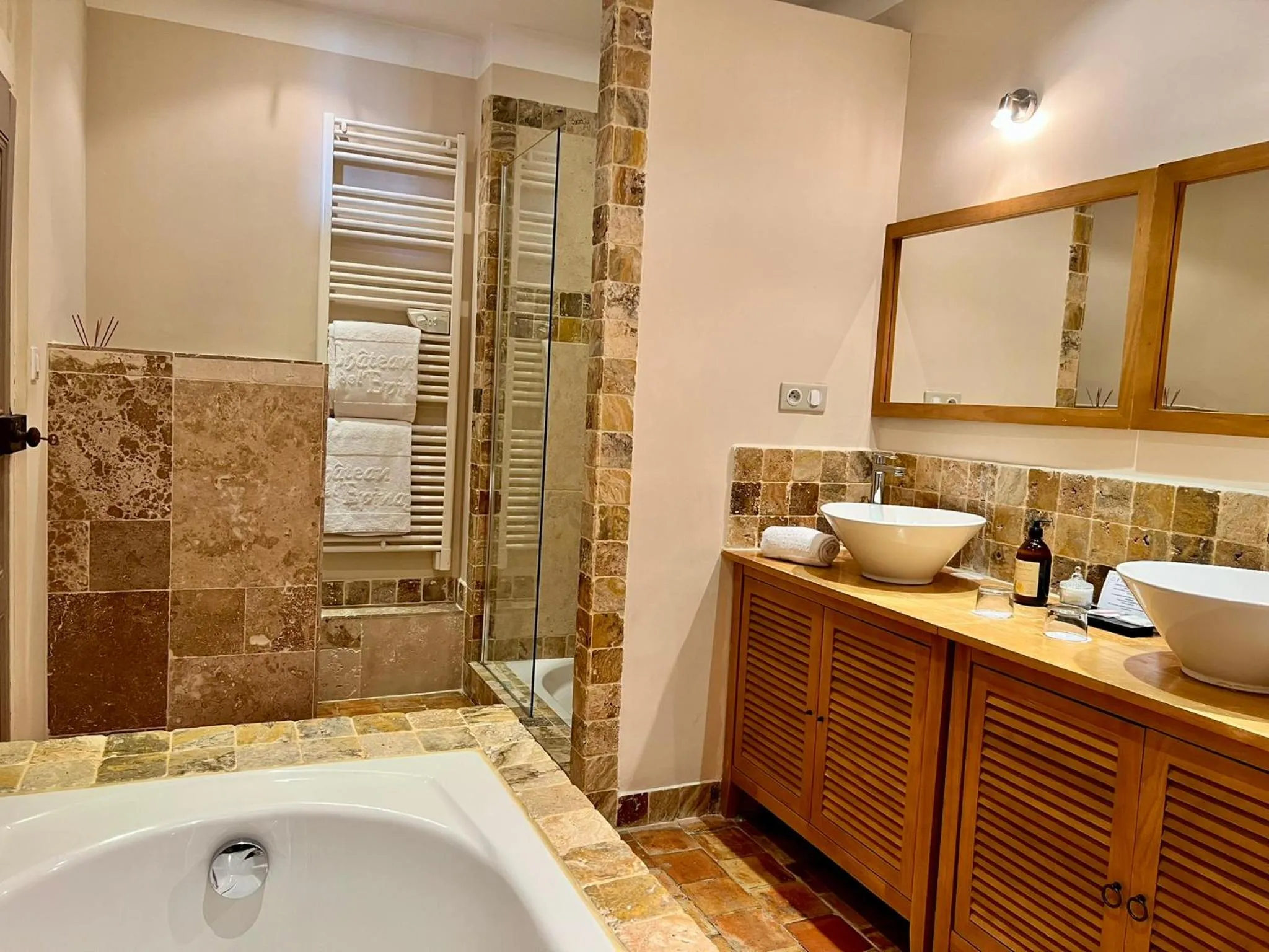 Shower in Château de l'Epinay