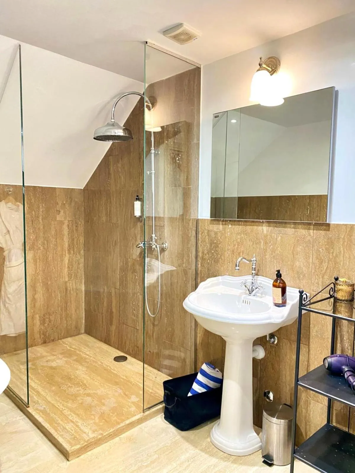 Bathroom in Château de l'Epinay