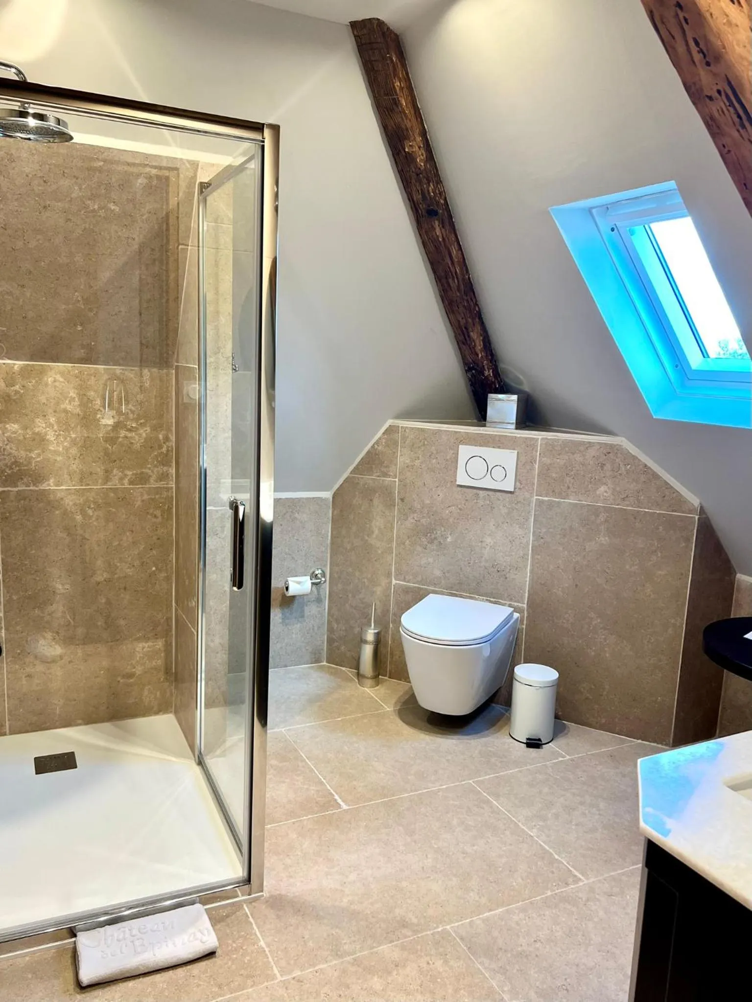 Bathroom in Château de l'Epinay