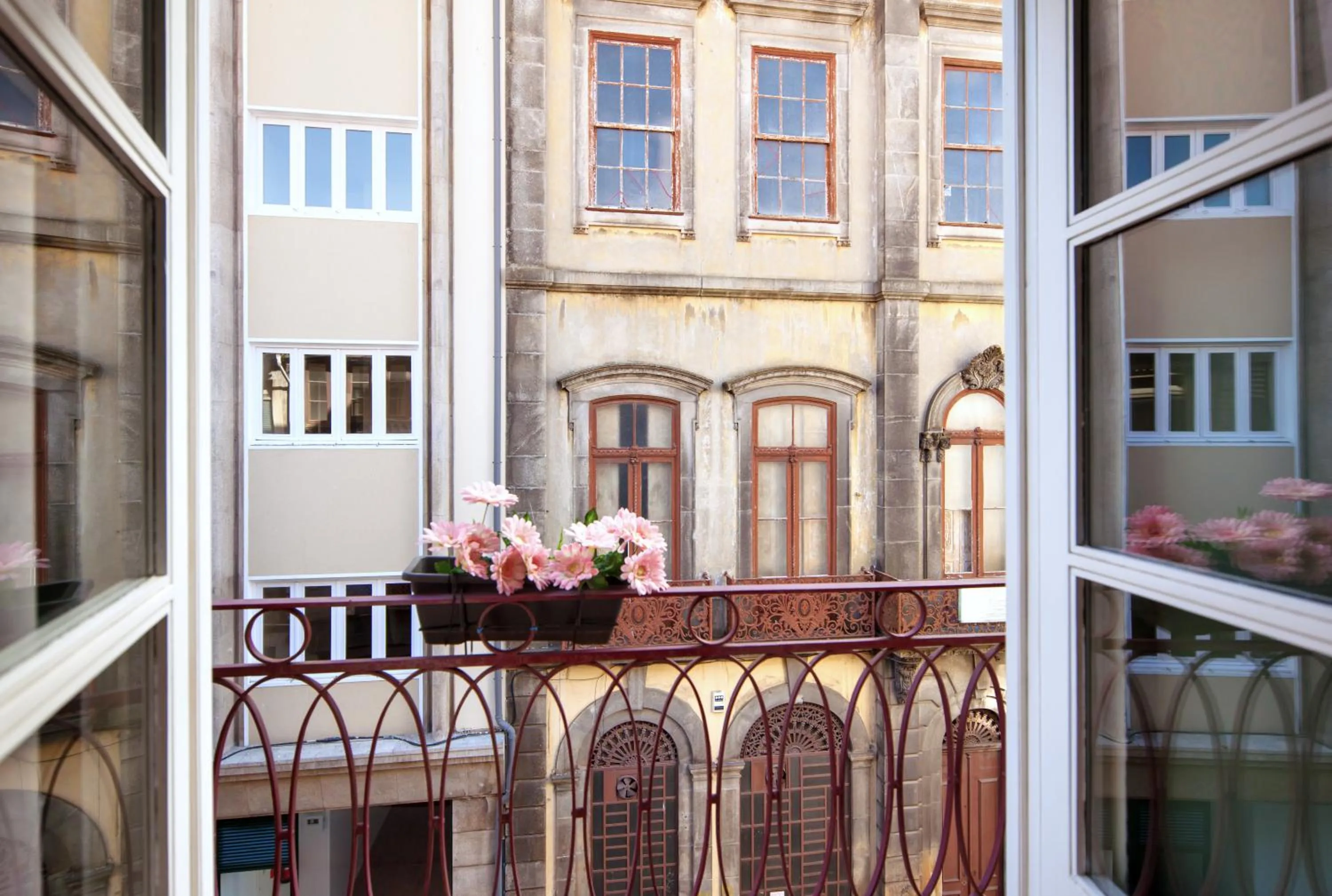Balcony/Terrace in Oporto Maison Entreparedes