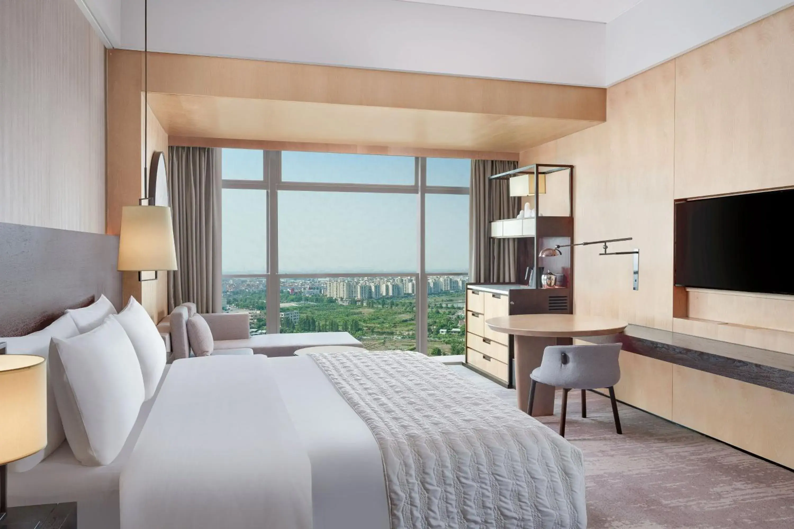 Executive King Room in Le Meridien Zhongshan Executive King Room in Le Meridien Zhongshan