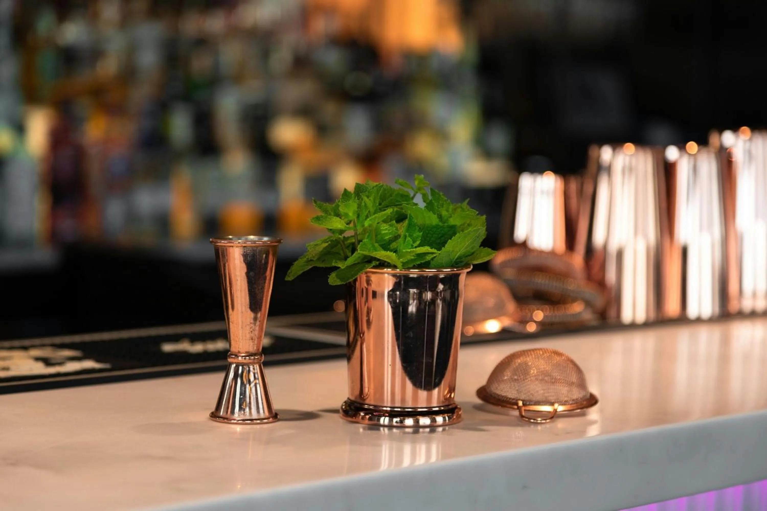 Lounge or bar in Aloft Dublin City