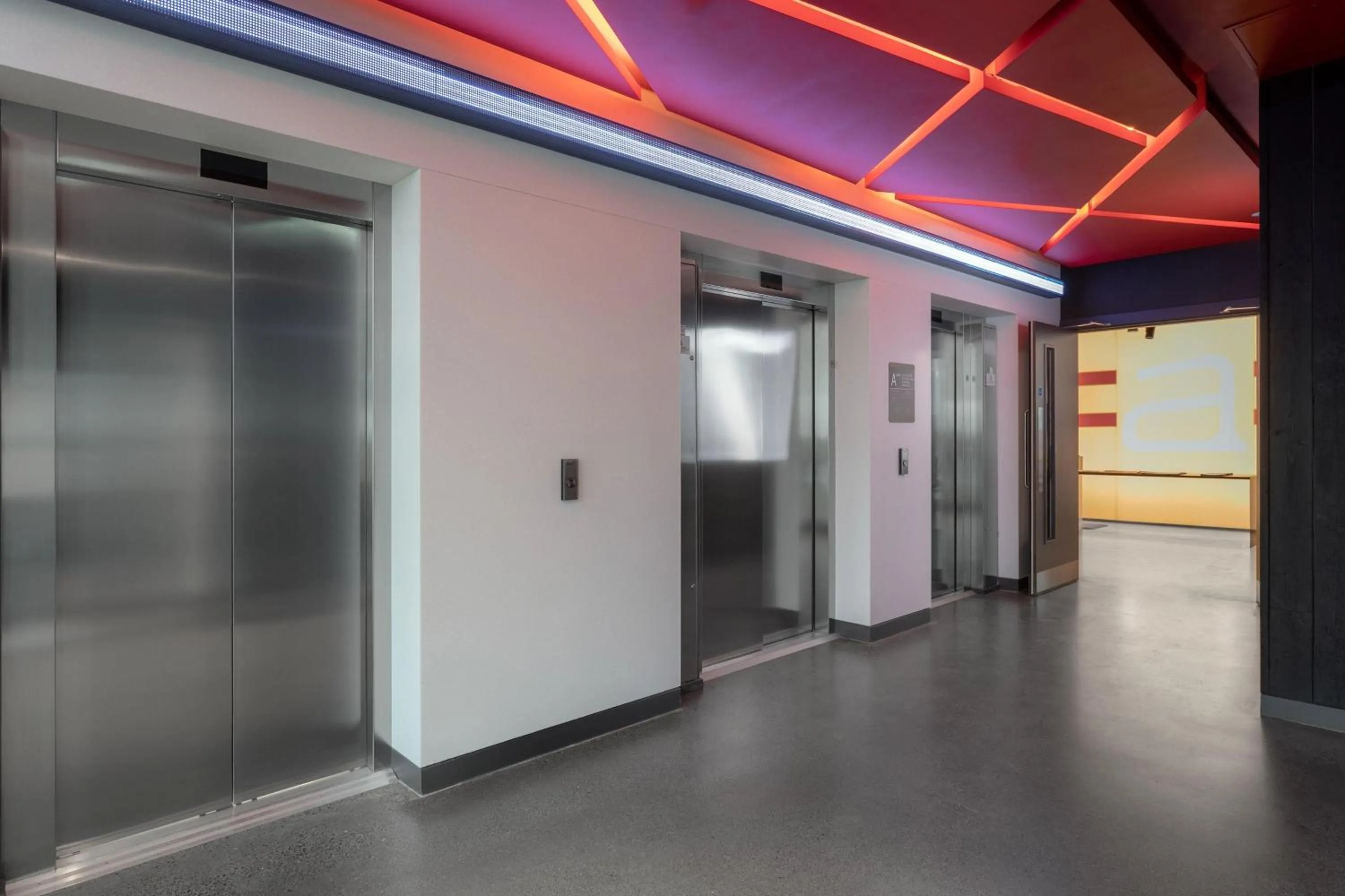 Lobby or reception in Aloft Dublin City