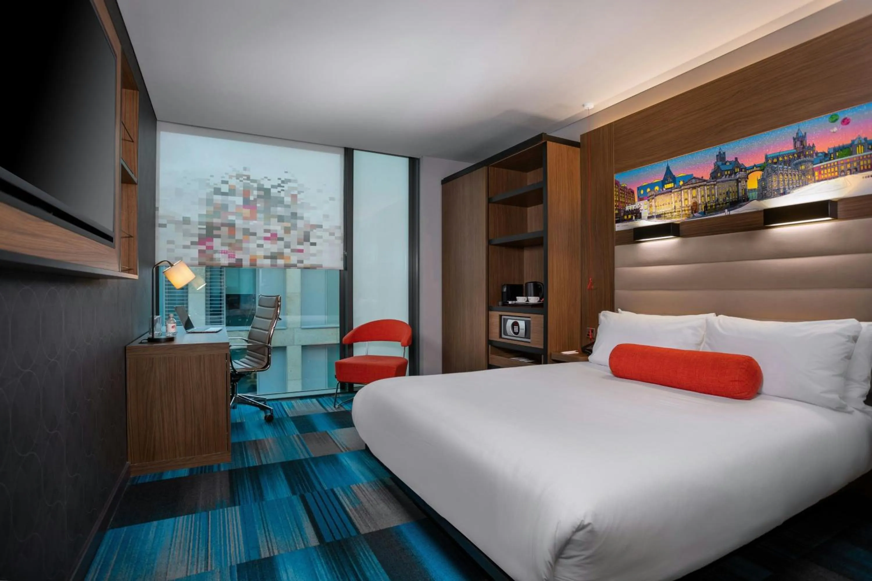 Photo of the whole room, Bed in Aloft Dublin City