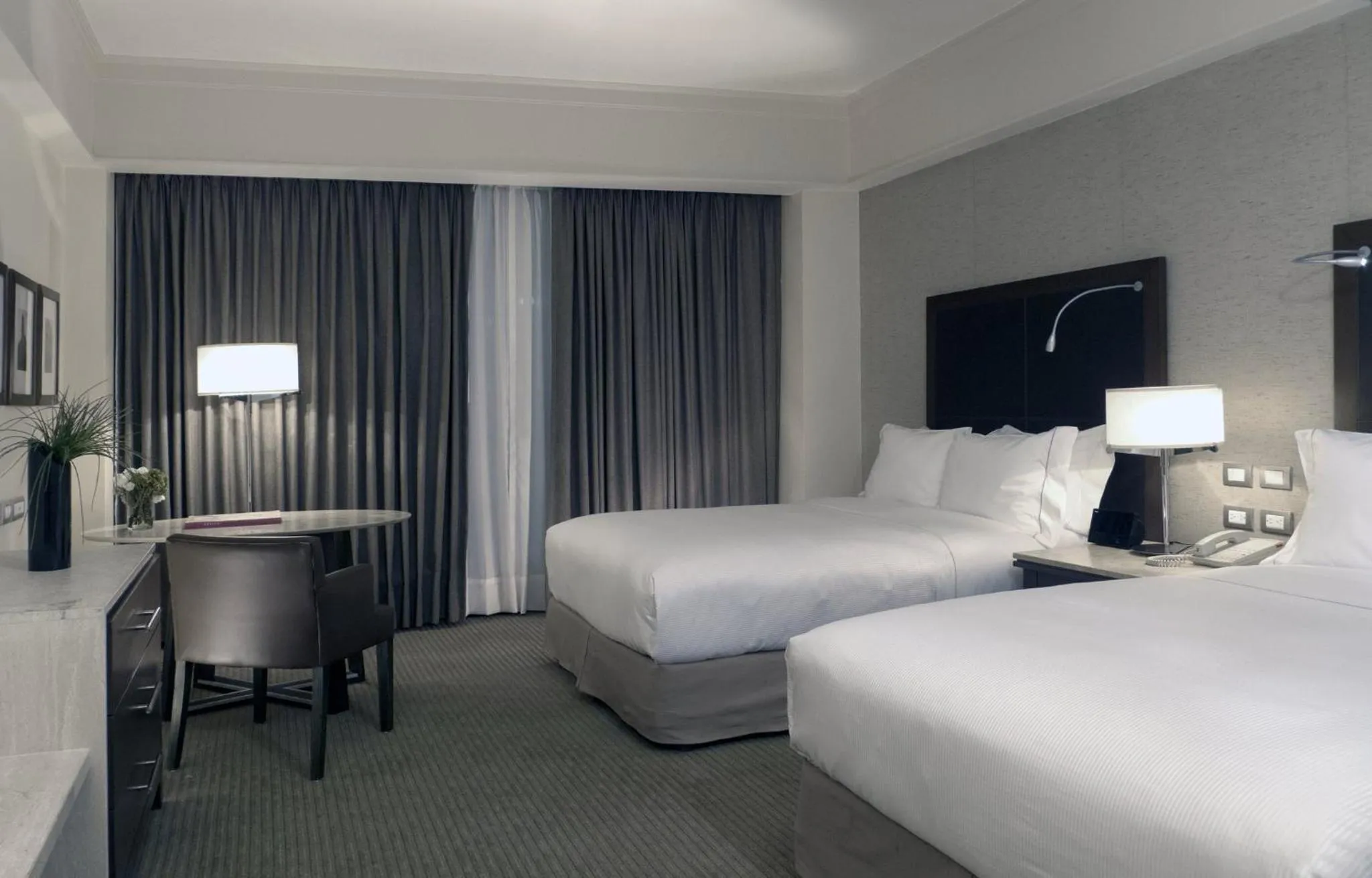 Photo of the whole room, Bed in Grand Fiesta Americana Queretaro