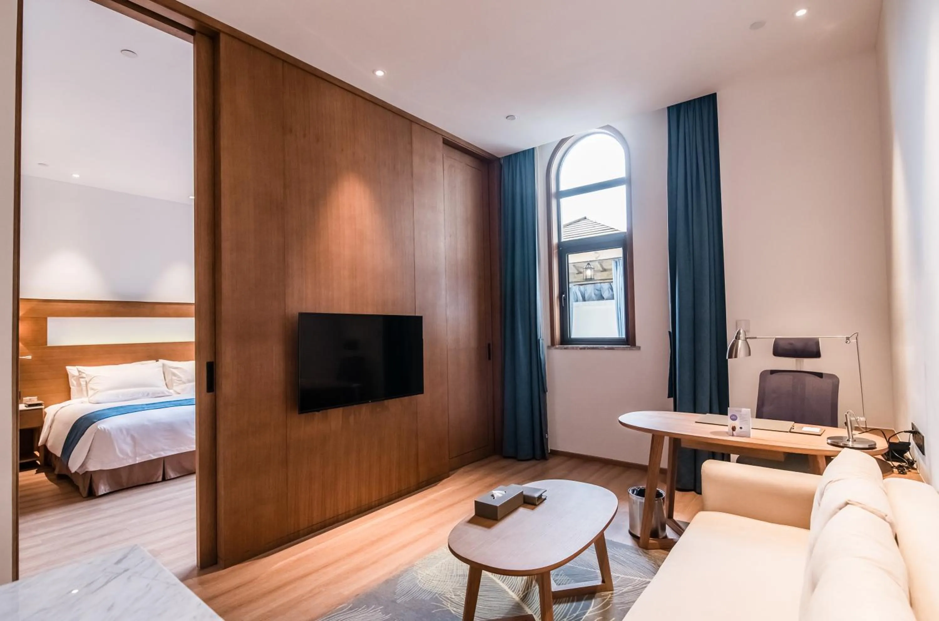 TV and multimedia, Bed in Novotel Suzhou Tai Lake Santeh