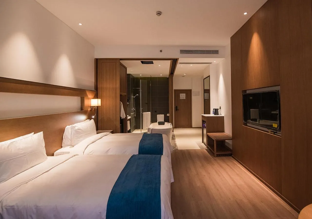 Photo of the whole room, Bed in Novotel Suzhou Tai Lake Santeh