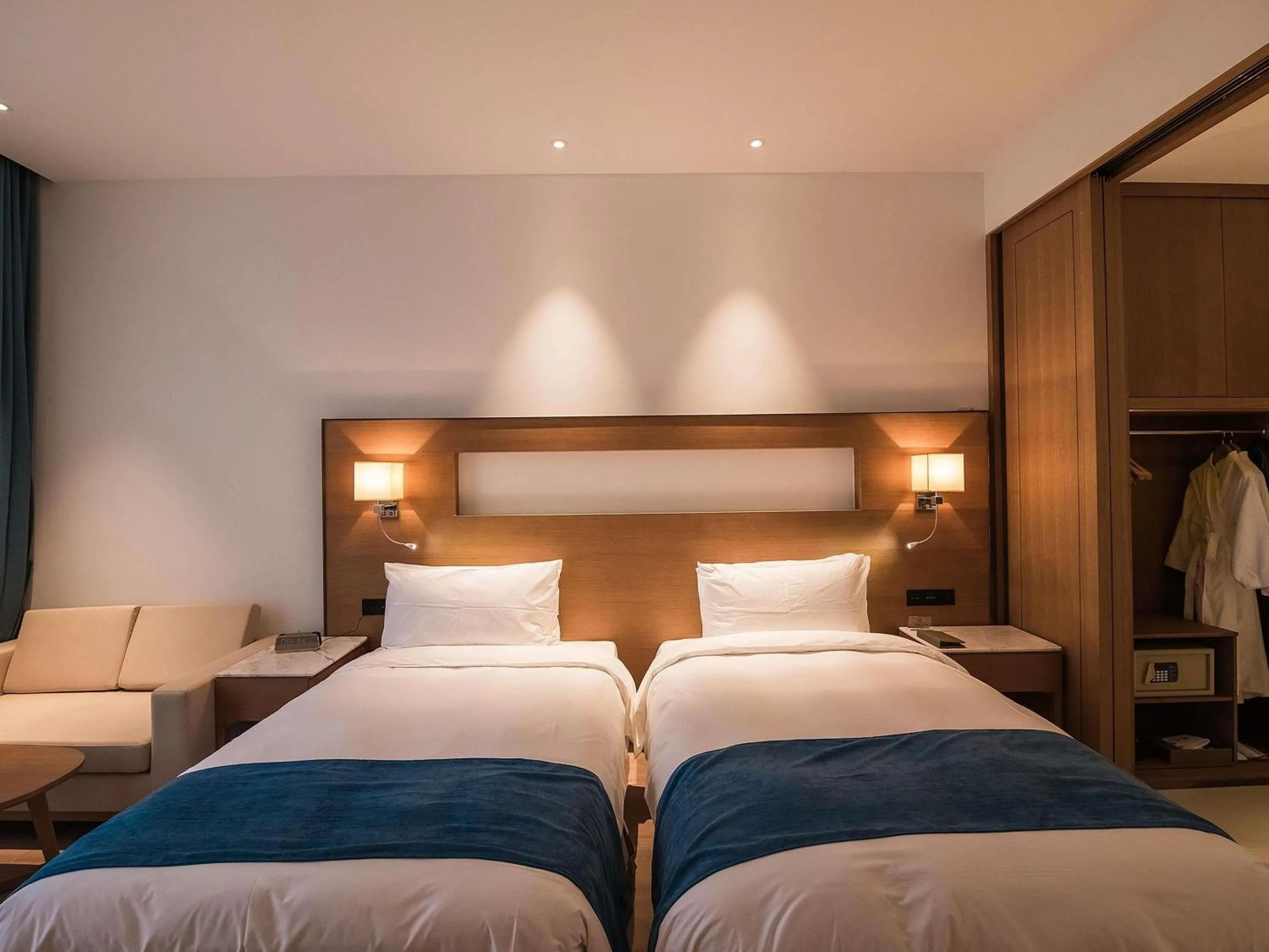 Bedroom, Bed in Novotel Suzhou Tai Lake Santeh