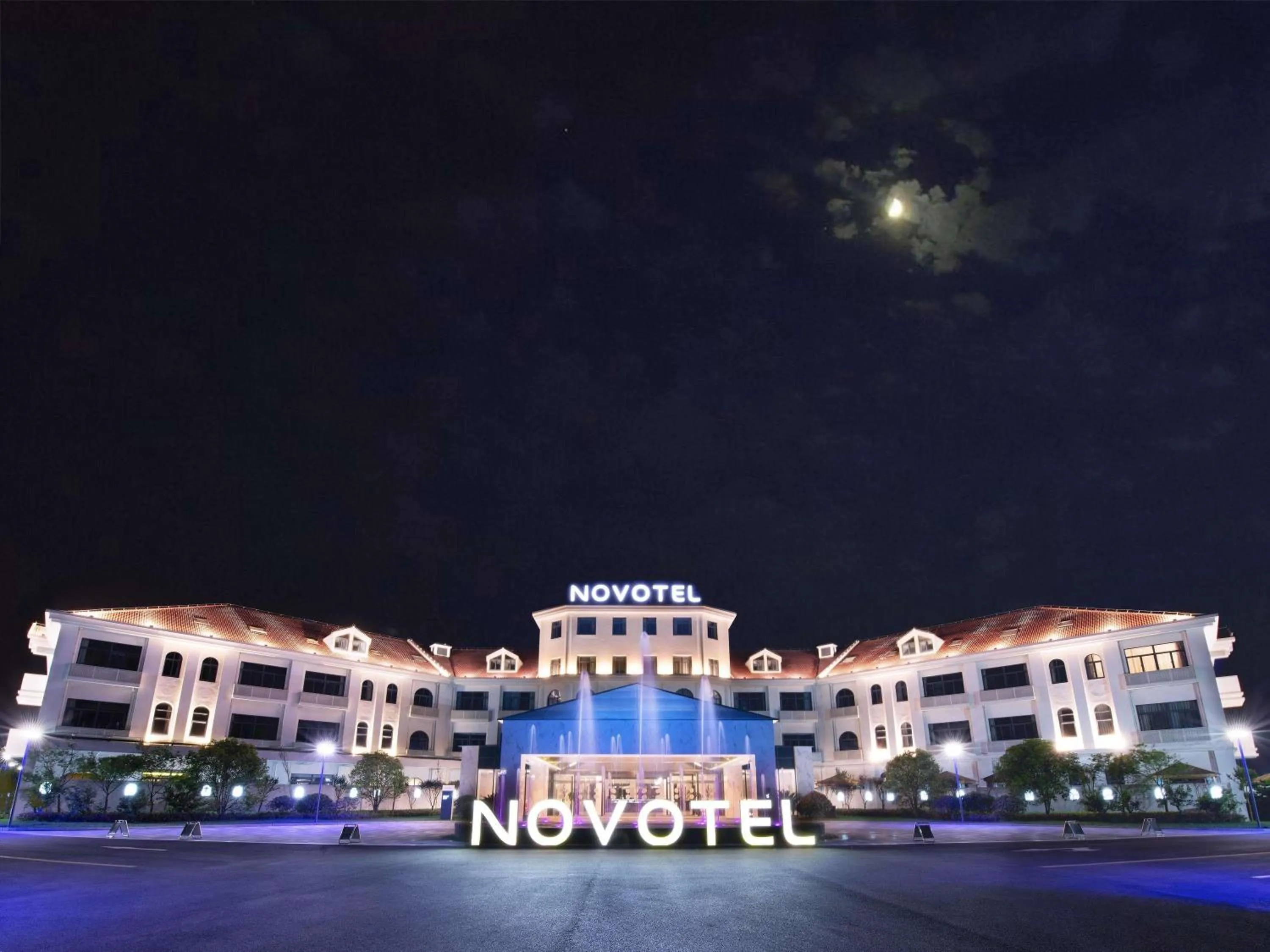 Property building in Novotel Suzhou Tai Lake Santeh