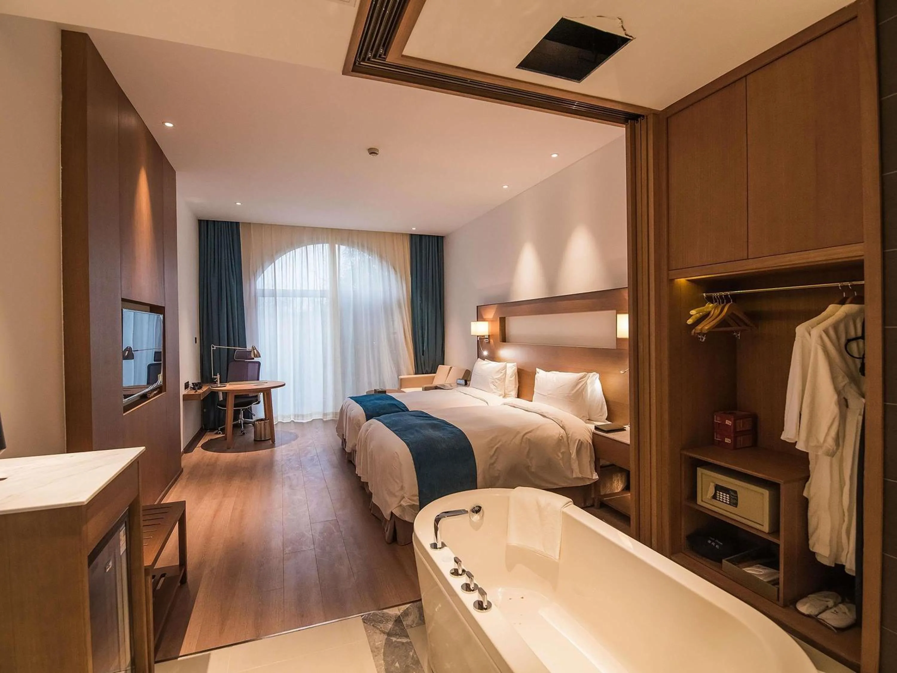 Bedroom, Bed in Novotel Suzhou Tai Lake Santeh