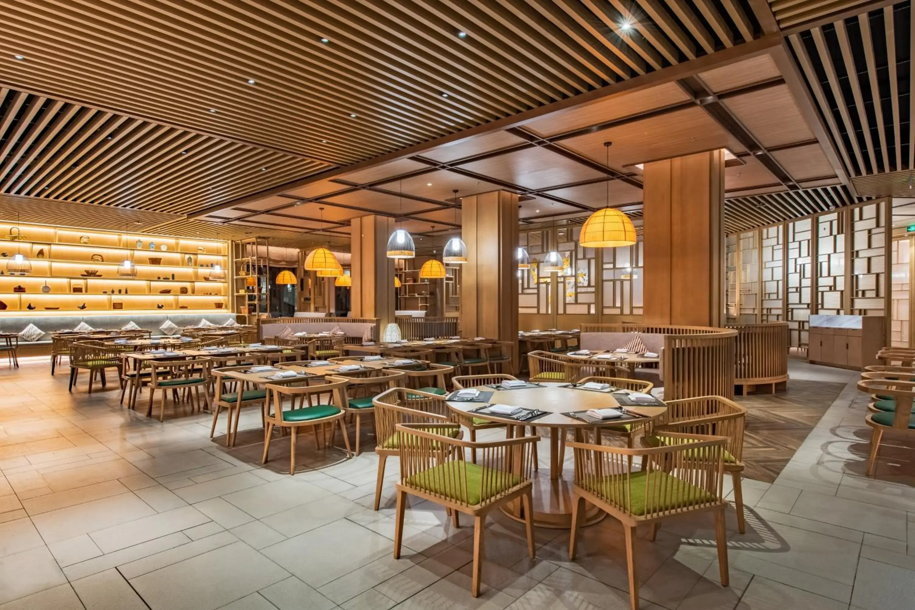 Restaurant/places to eat in Holiday Inn Resort Yichun Mingyue Mountain by IHG Restaurant/places to eat in Holiday Inn Resort Yichun Mingyue Mountain by IHG