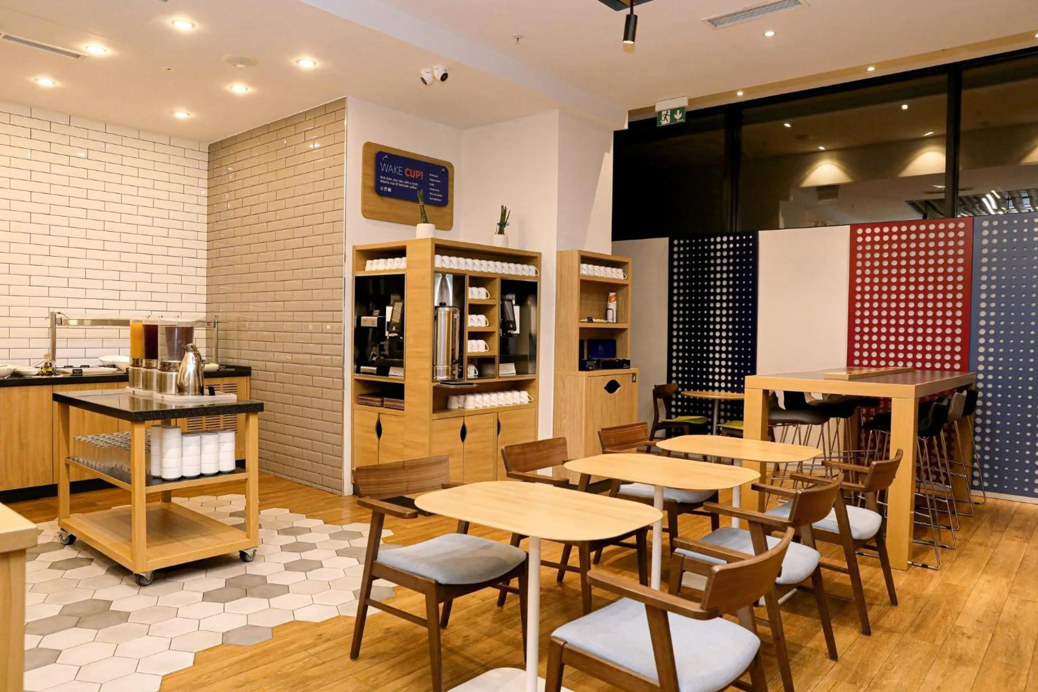 Restaurant/places to eat in Holiday Inn Express - Yerevan by IHG