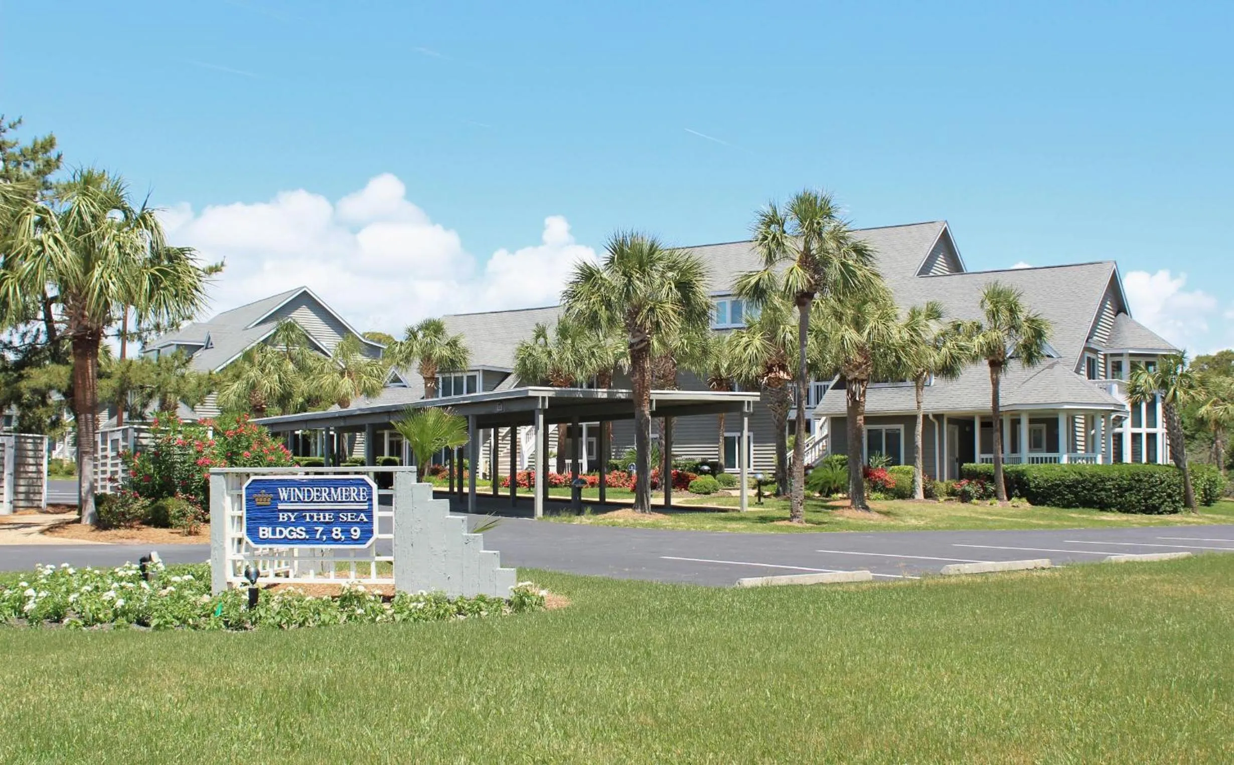 Property building in Palmetto Vacation Rentals at Kingston Plantation