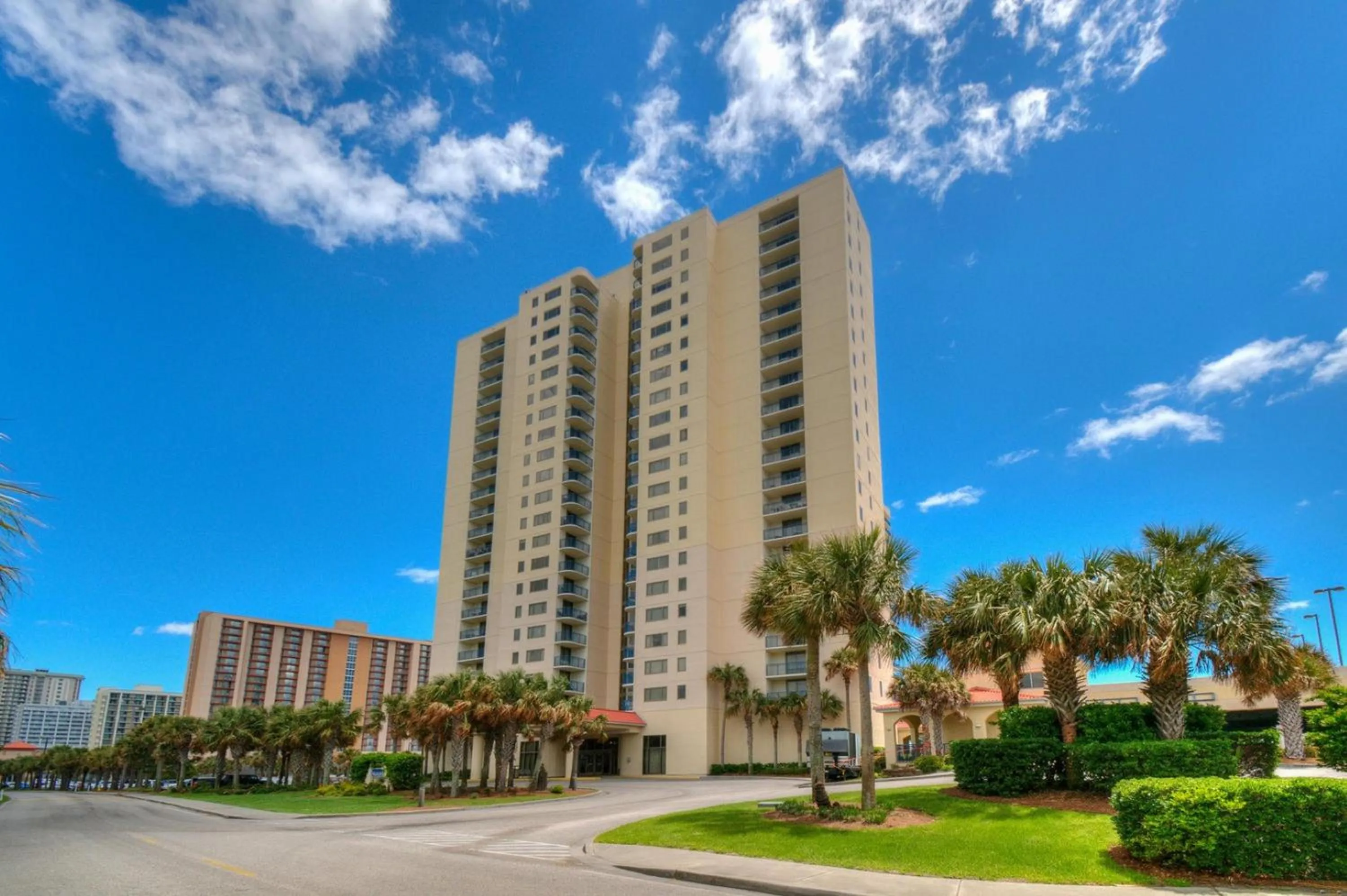 Property building in Palmetto Vacation Rentals at Kingston Plantation