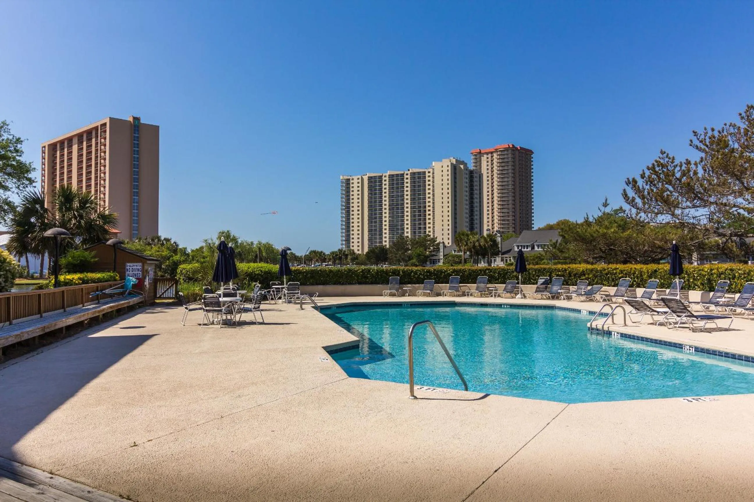 Property building in Palmetto Vacation Rentals at Kingston Plantation