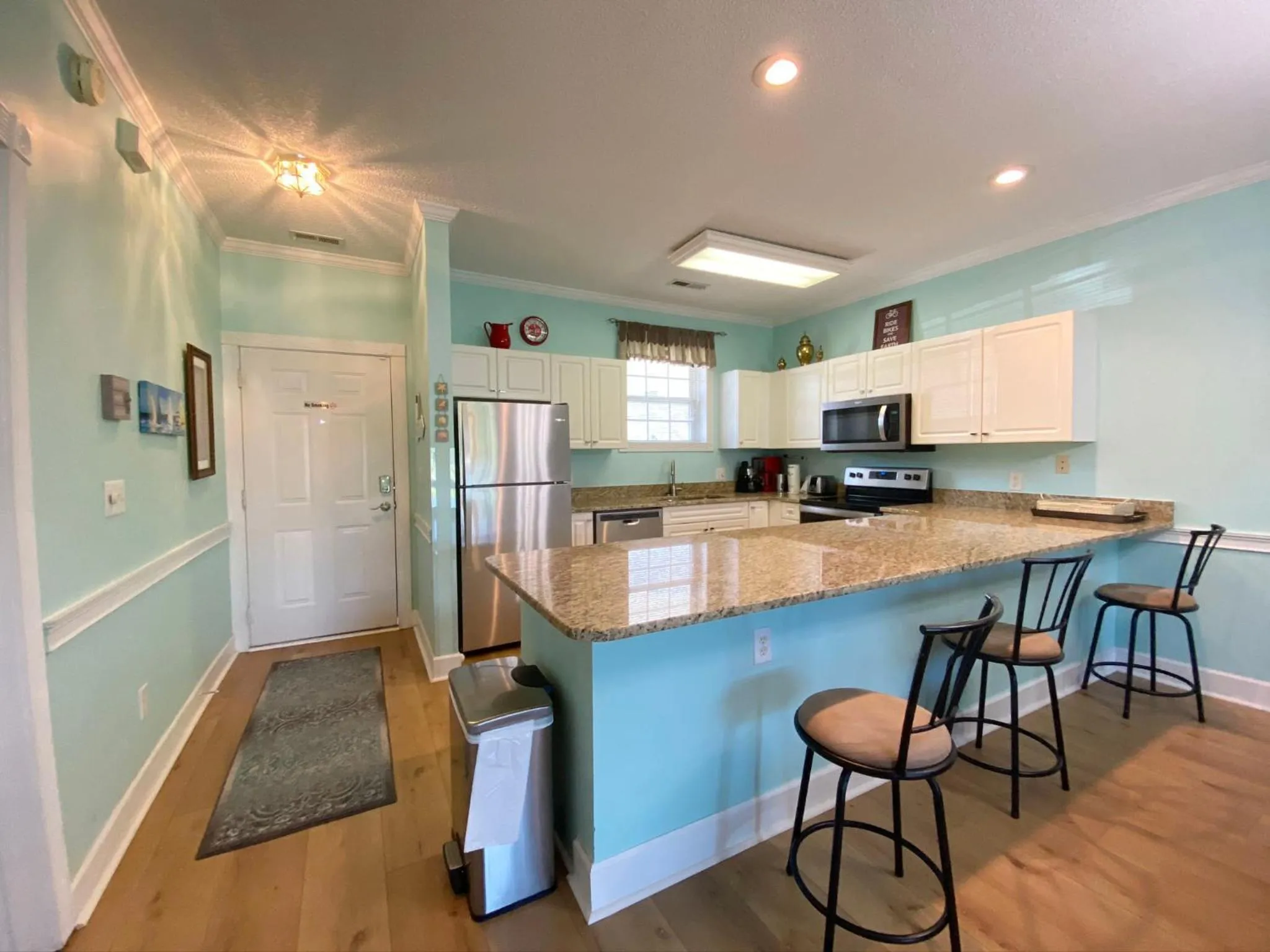 Kitchen or kitchenette in Magnolia Pointe by Palmetto Vacations