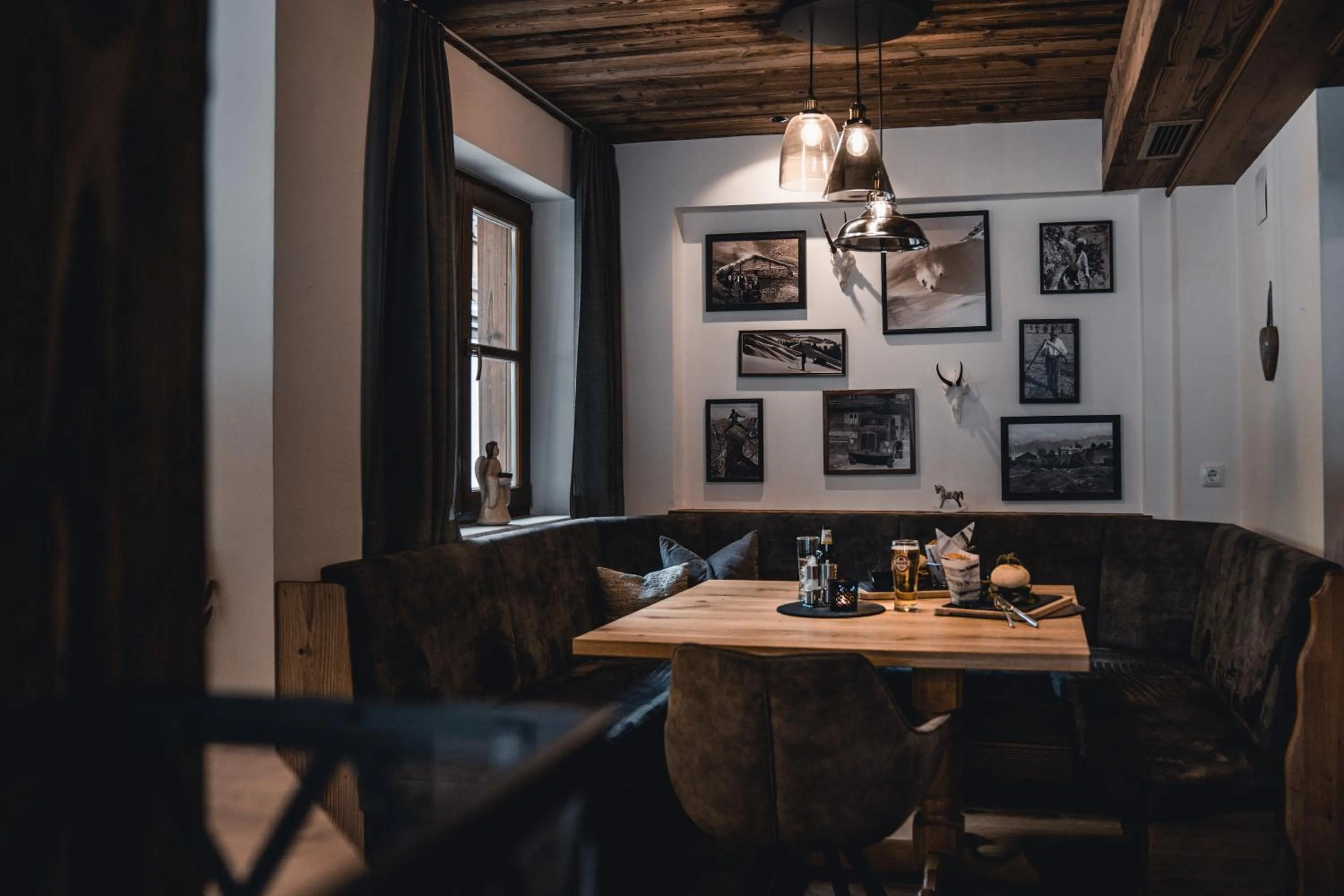 Restaurant/places to eat in Hotel Landhaus Neumayr