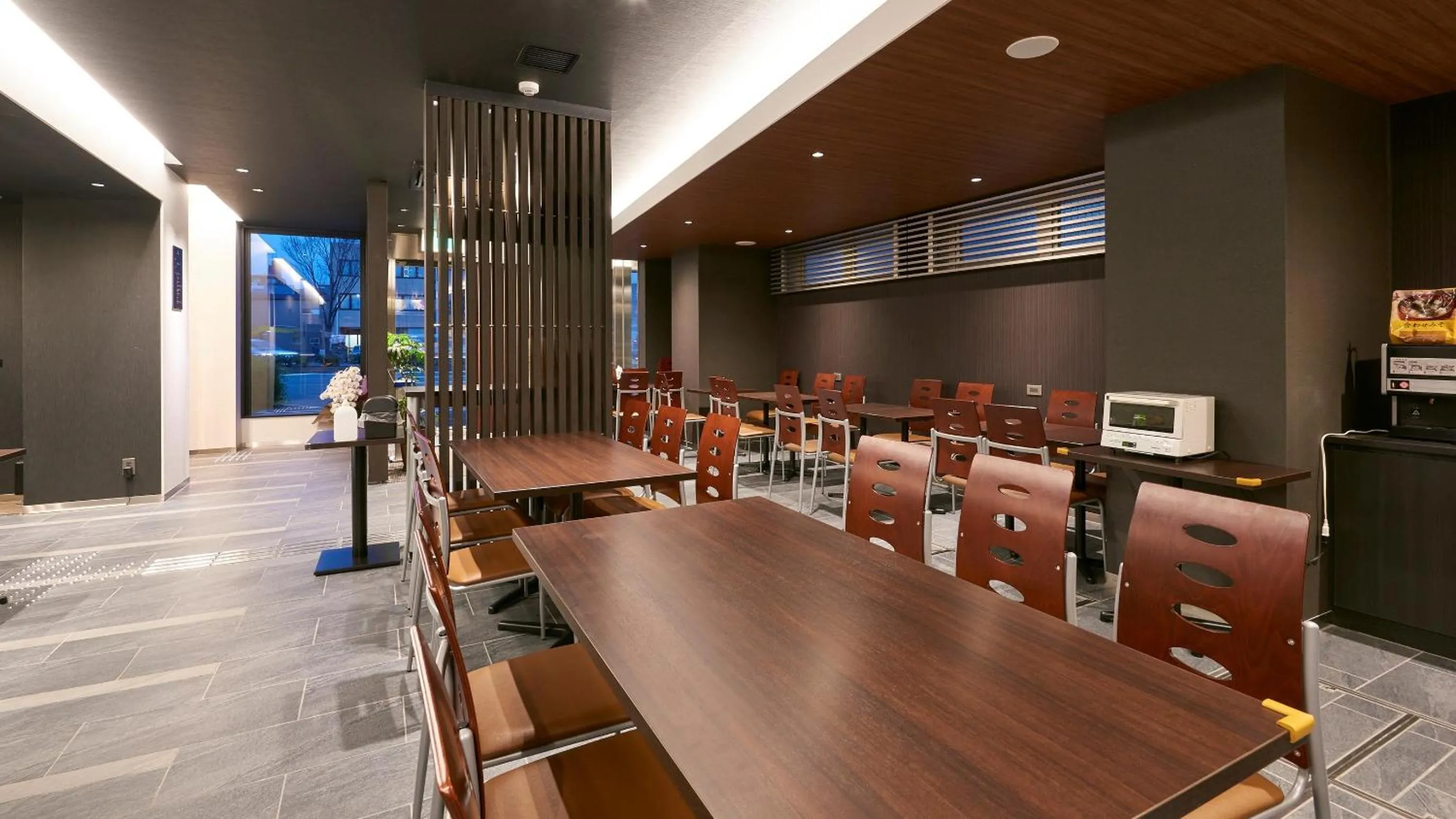 Restaurant/places to eat in The Celecton Kyoto Horikawa Sanjo