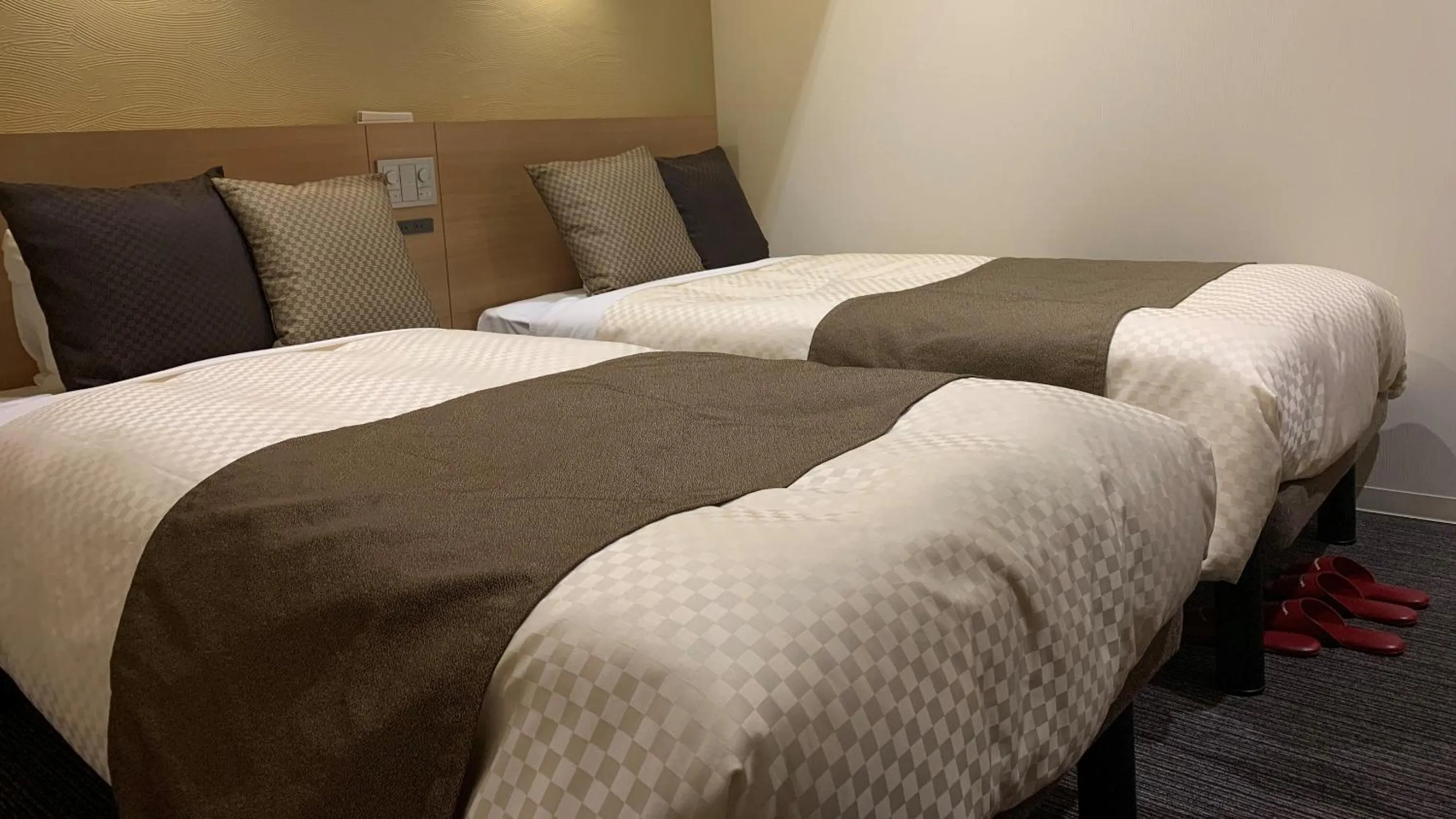 Bed in The Celecton Kyoto Horikawa Sanjo