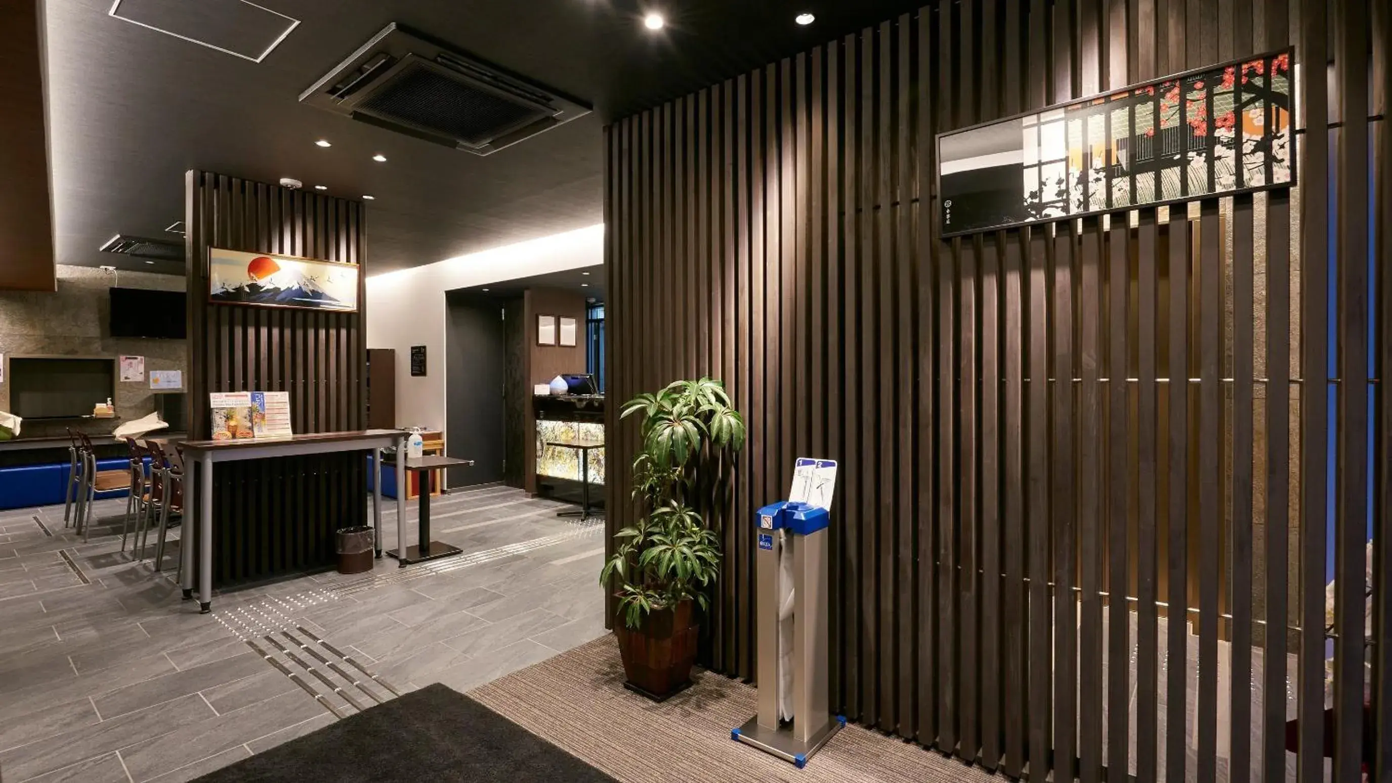 Lobby or reception in The Celecton Kyoto Horikawa Sanjo Lobby or reception in The Celecton Kyoto Horikawa Sanjo