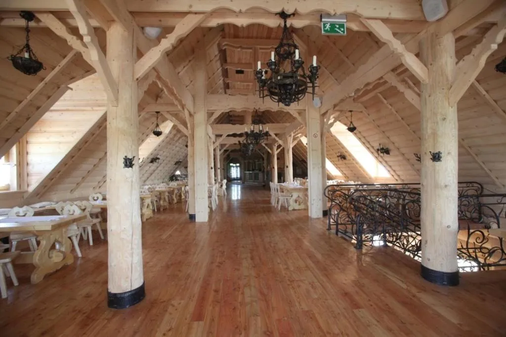 Restaurant/places to eat in Dwór Kresowy