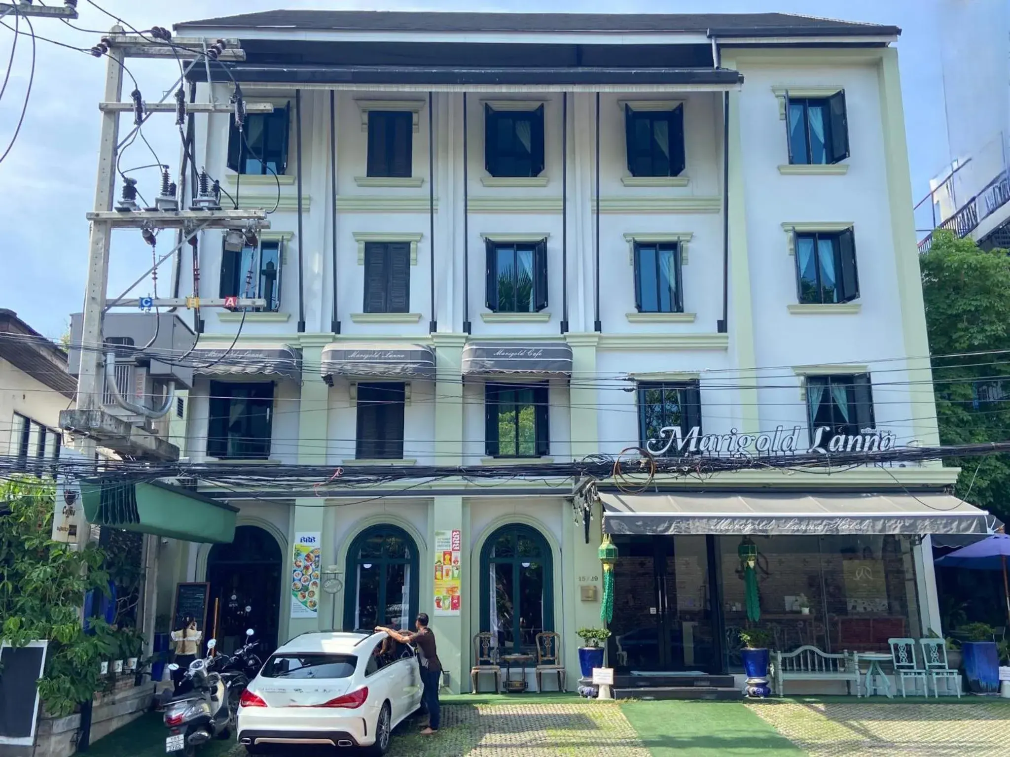 Property building in Marigold Lanna Property building in Marigold Lanna