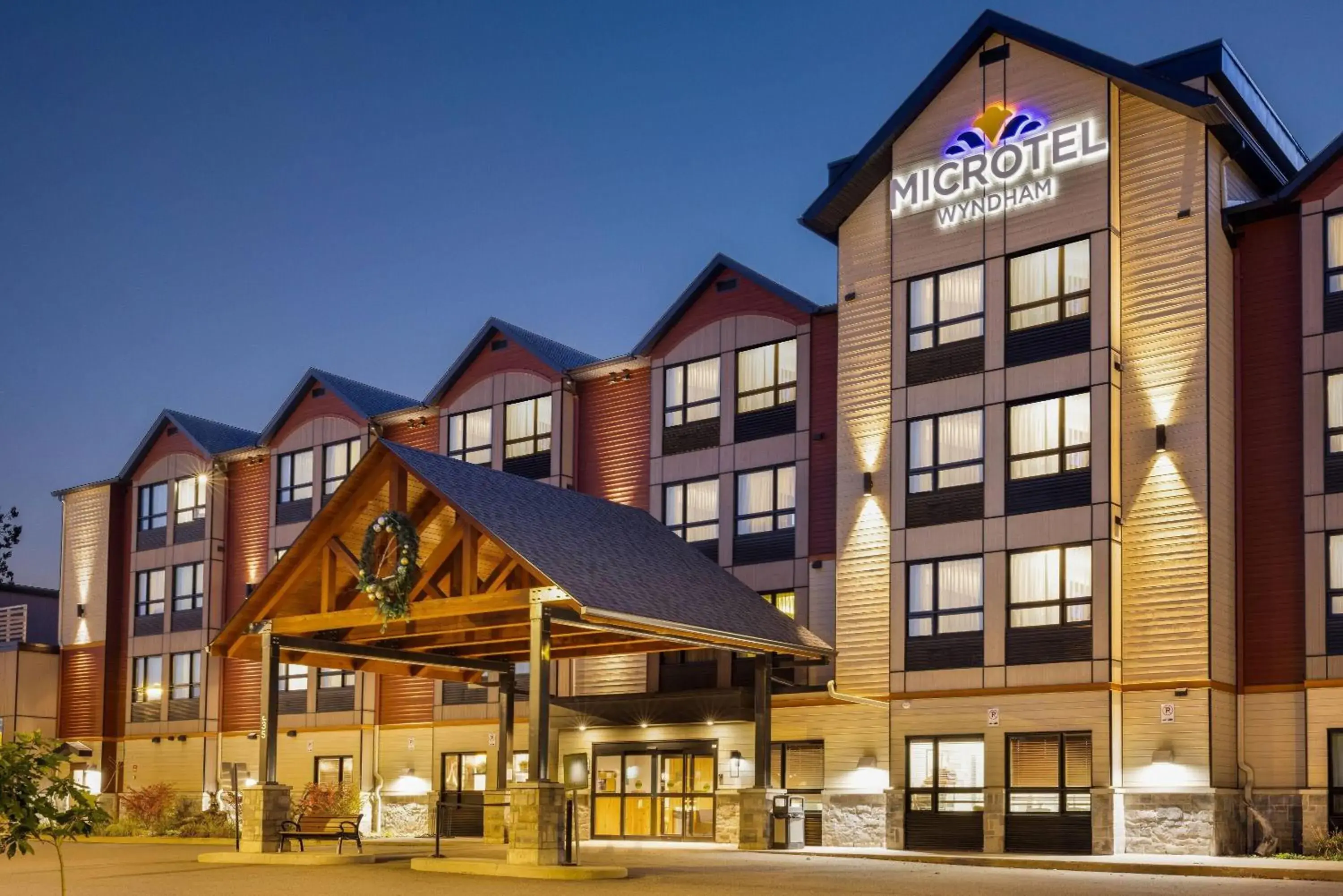 Microtel Inn & Suites by Wyndham Mont Tremblant Microtel Inn & Suites by Wyndham Mont Tremblant