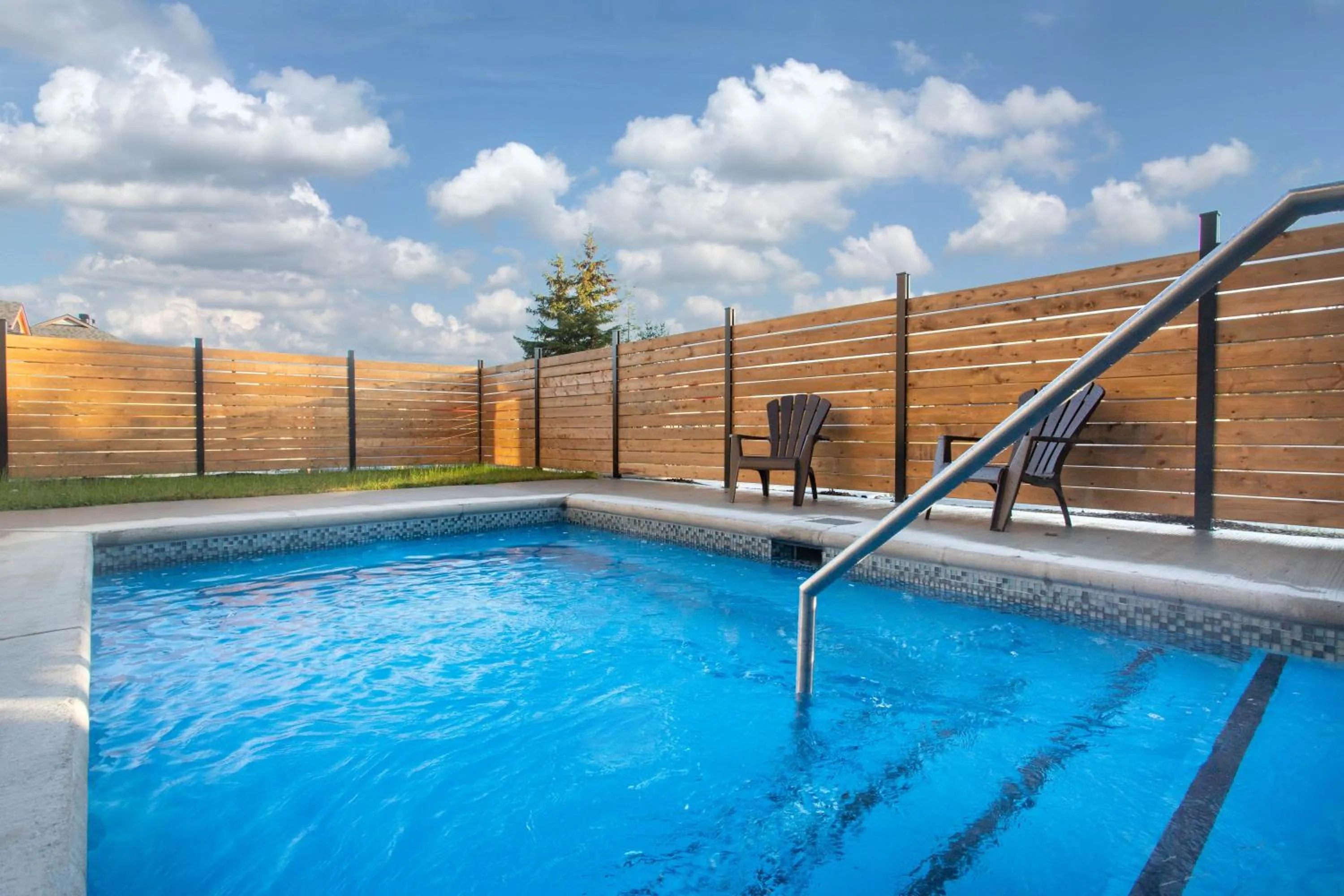 Hot Tub in Microtel Inn & Suites by Wyndham Mont Tremblant