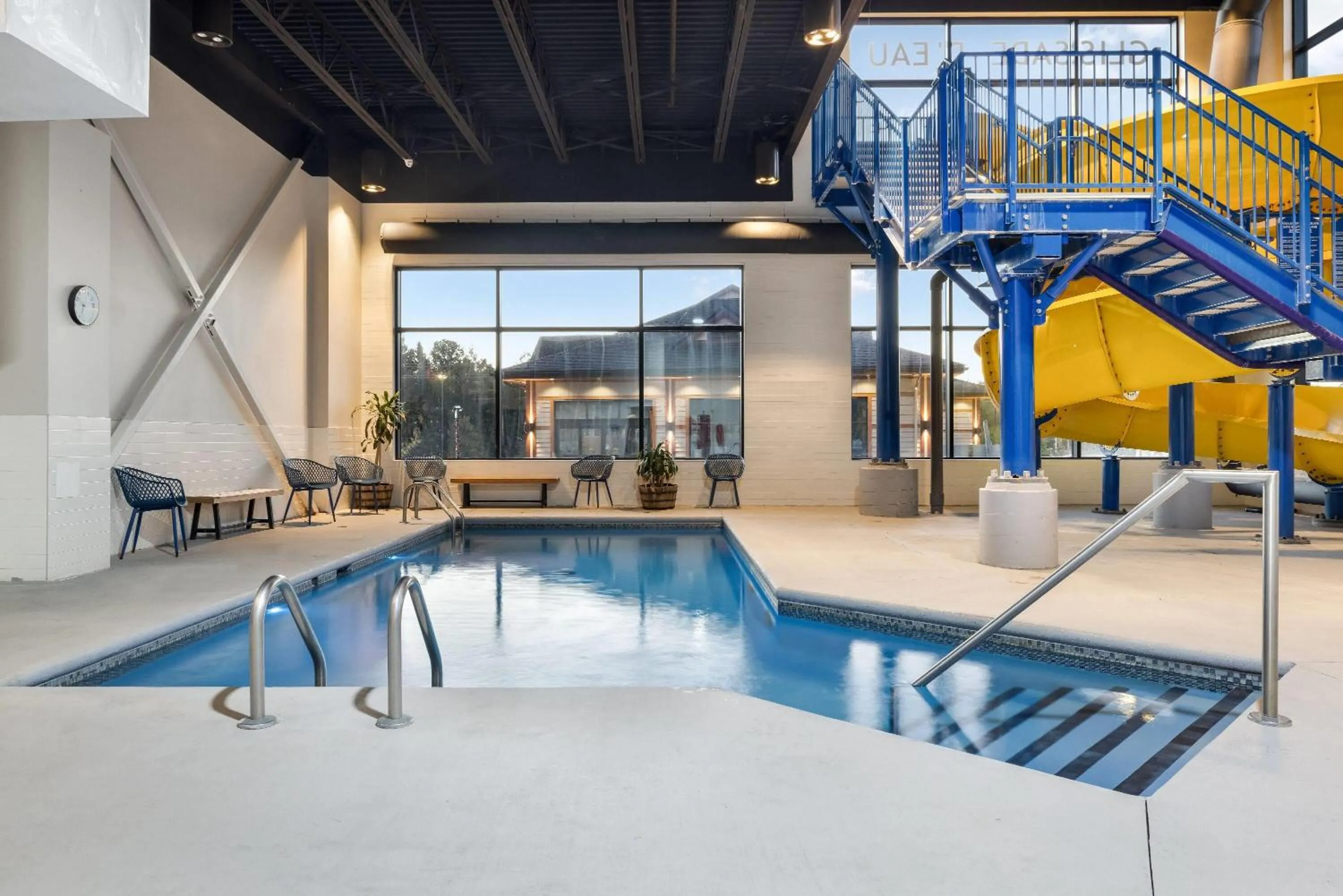 Swimming pool in Microtel Inn & Suites by Wyndham Mont Tremblant