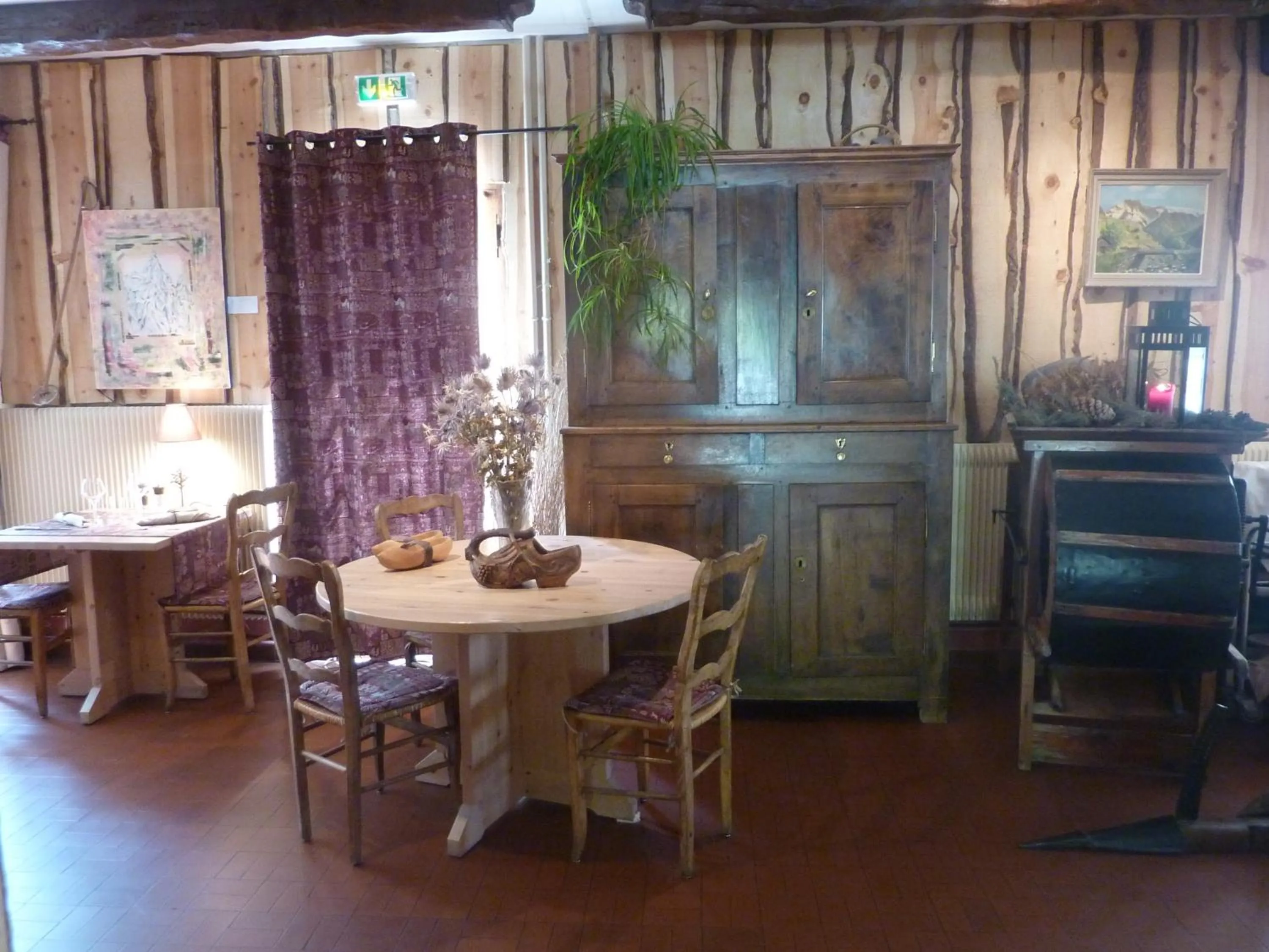 Decorative detail in Les Agneaux