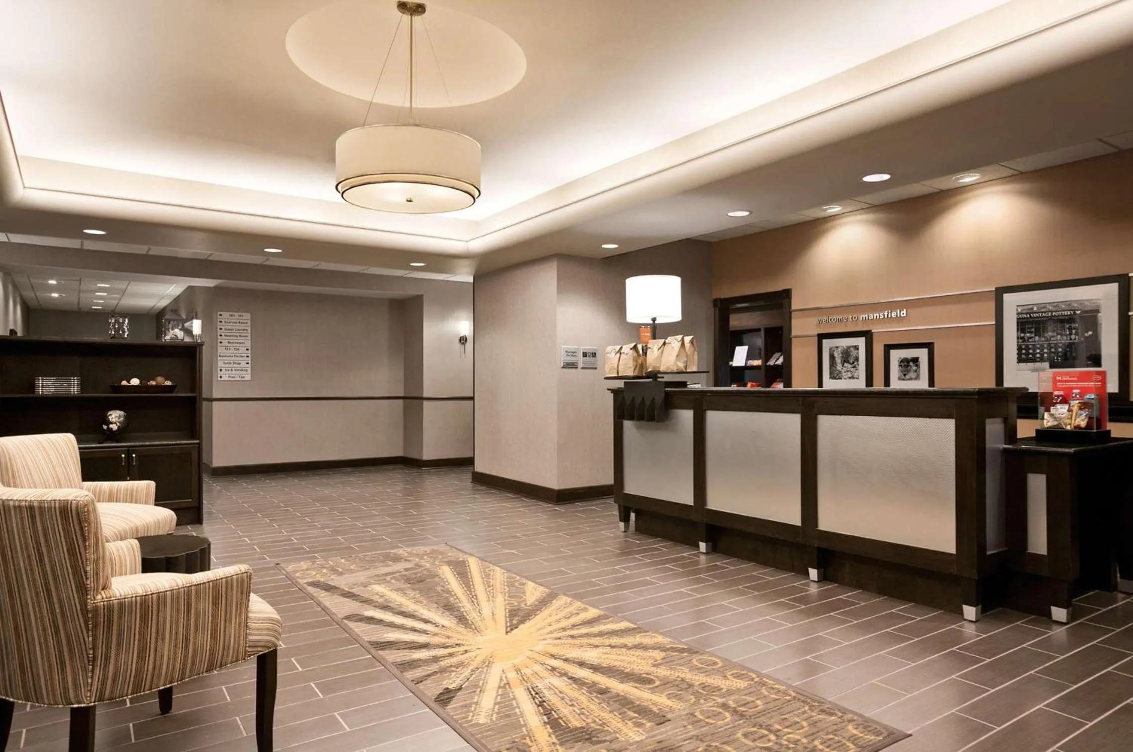 Lobby or reception in Hampton Inn & Suites - Mansfield