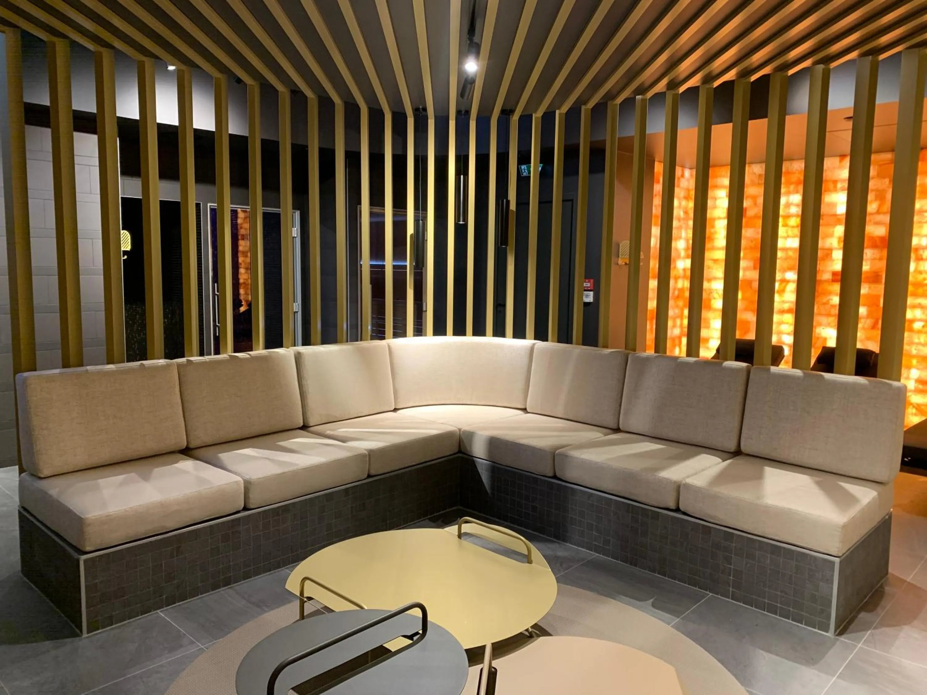 Spa and wellness centre/facilities in Les Dépendances de Chapeau Cornu