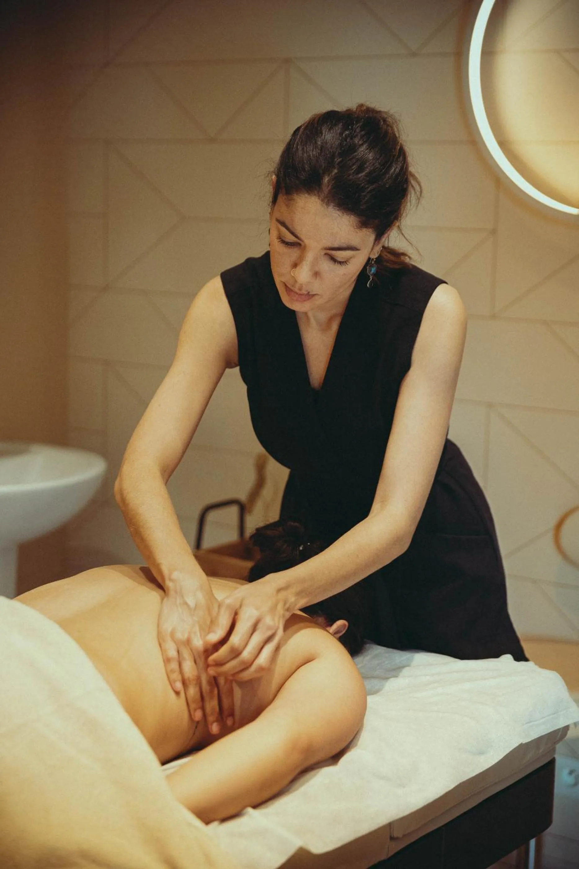 Les Dépendances de Chapeau Cornu