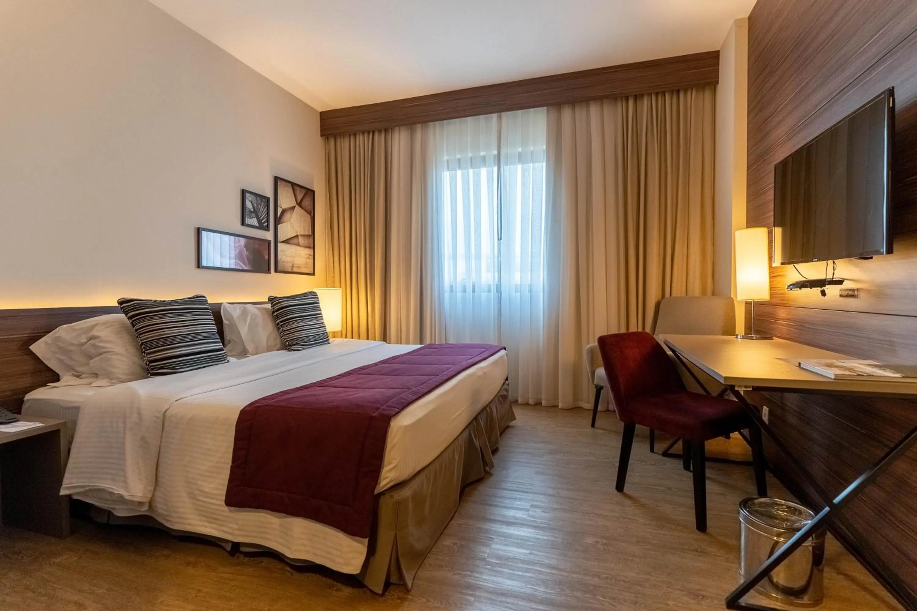 Bedroom, Bed in Hotel Contemporâneo - Royal Palm Hotels & Resorts