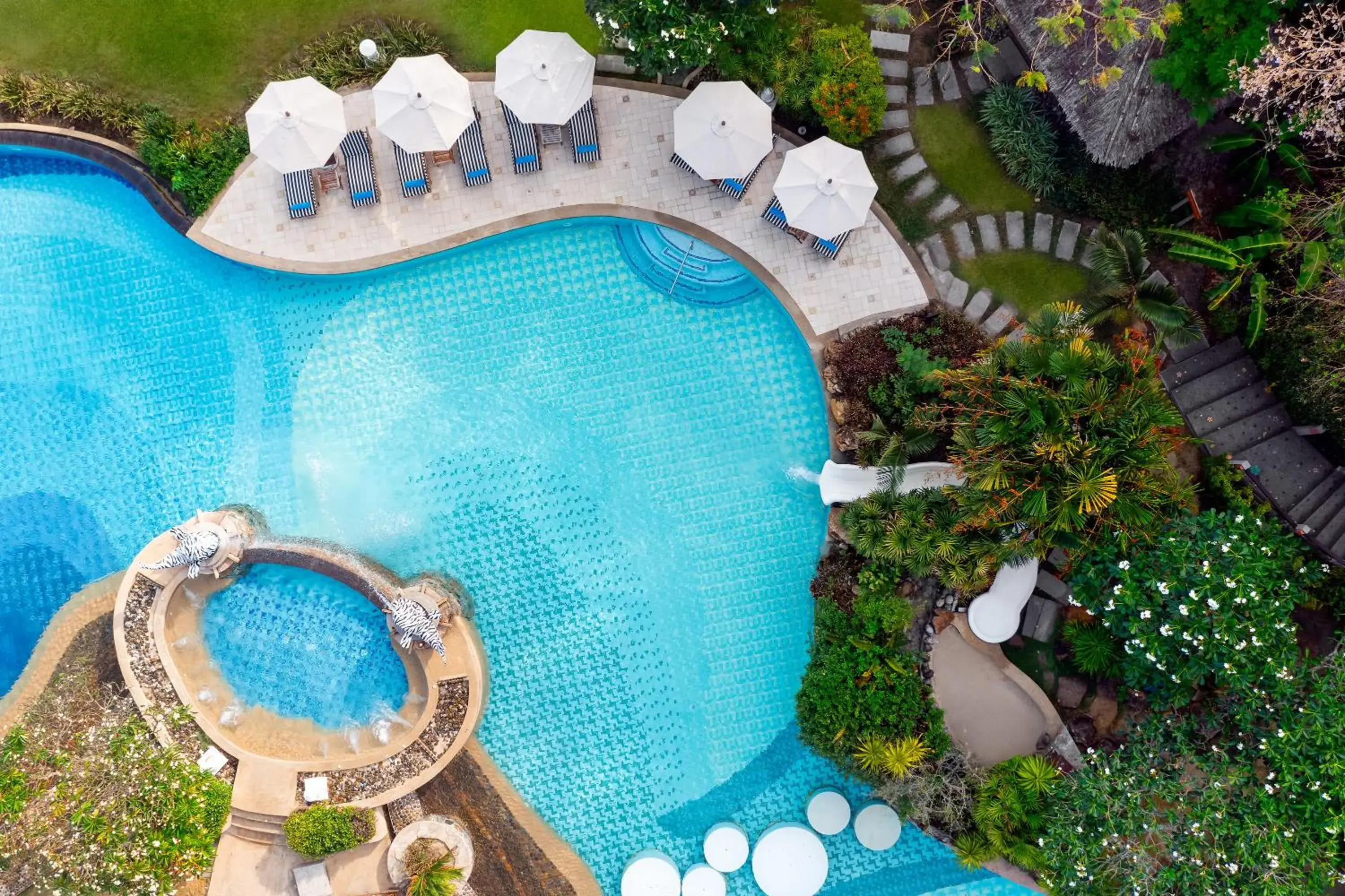 Swimming pool in SAii Phi Phi Island Village Swimming pool in SAii Phi Phi Island Village